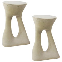 Paire de grandes tables d'appoint Kreten grises de Souda, fabriquées sur commande