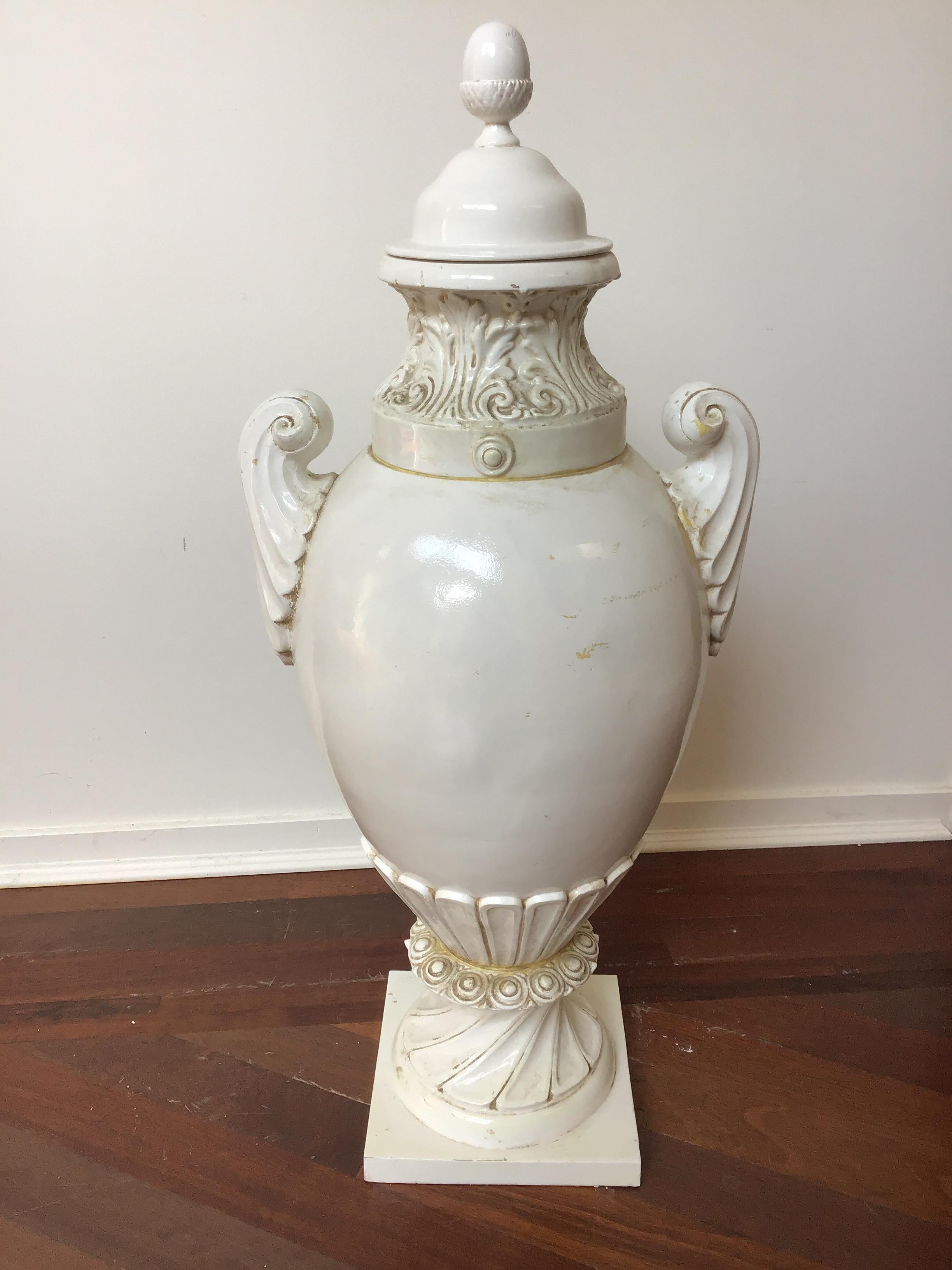 Pair of Tall Italian Ceramic Urns In Good Condition In Tarrytown, NY