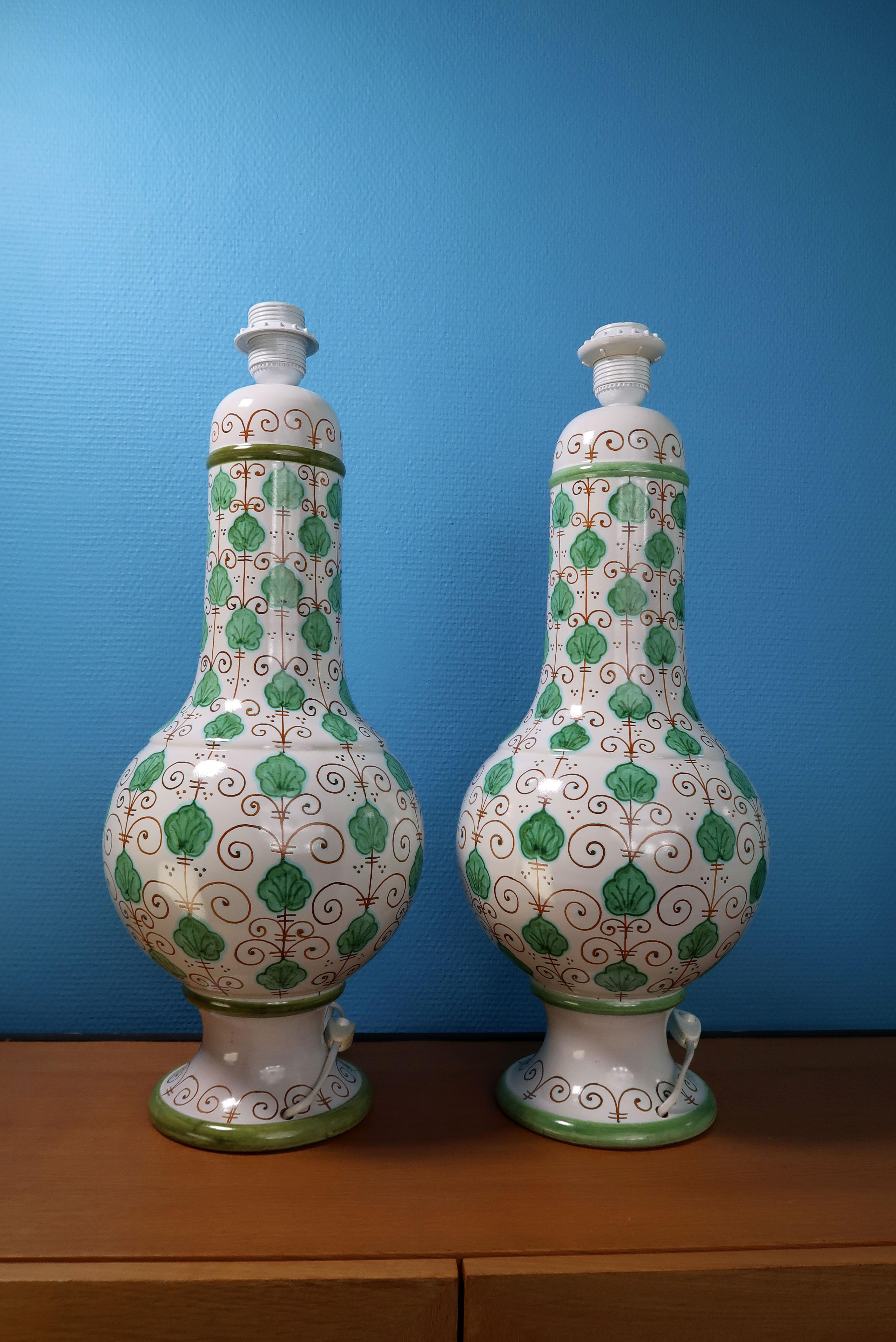 Mid-Century Modern Tall Italian 1960s Organic Modern White Green Table Lamps For Sale