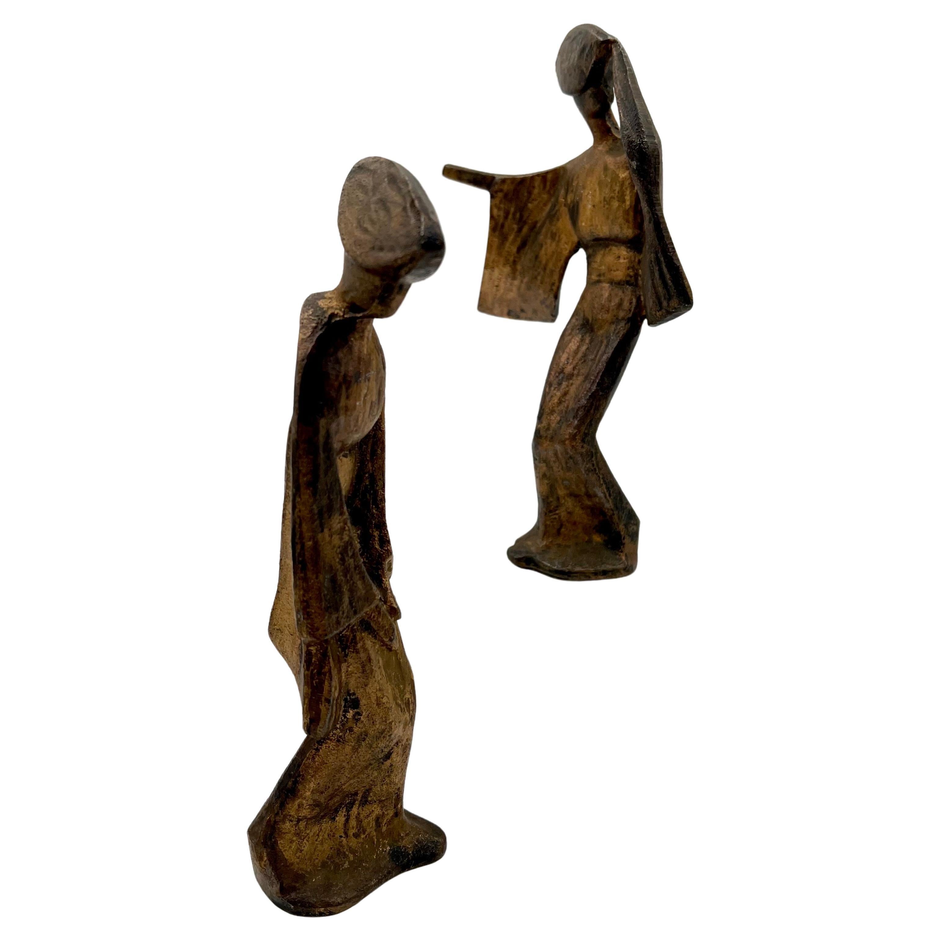 Mid-Century Modern Pair of Tall Midcentury Japanese Geisha Dancing Figures Sculptures For Sale