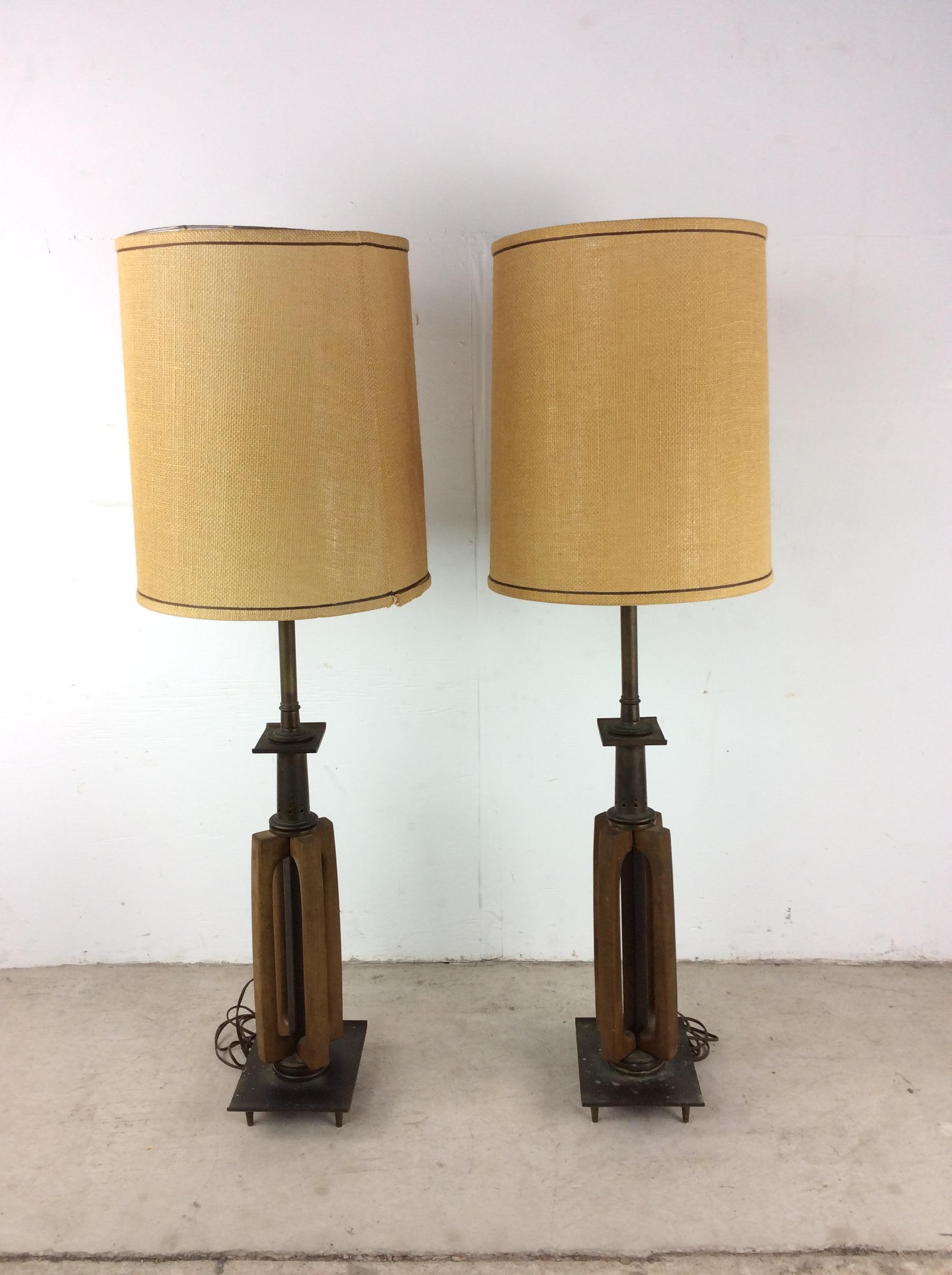 Pair of Tall Mid Century Modern Brass & Walnut Table Lamps For Sale 12
