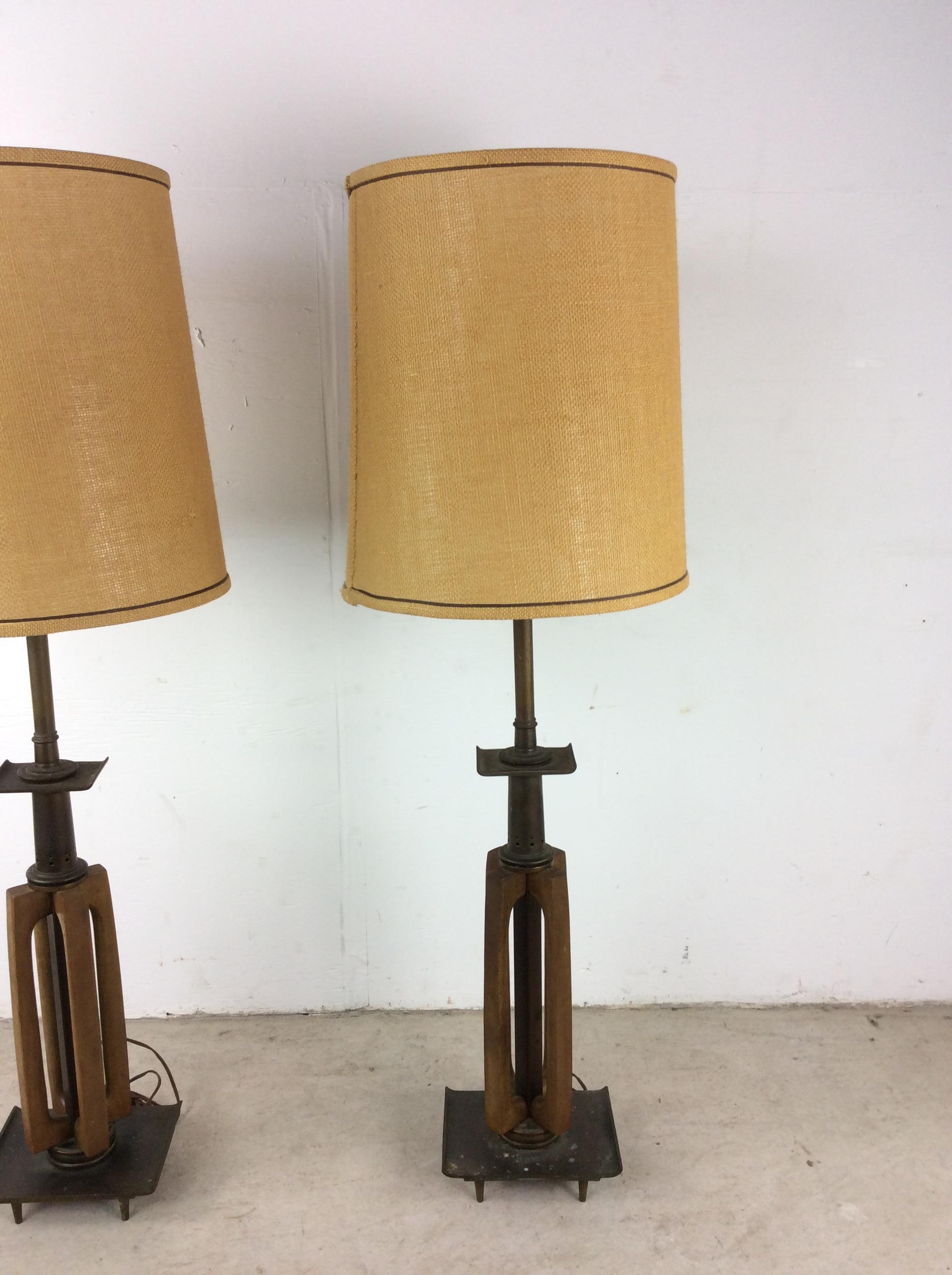 Pair of Tall Mid Century Modern Brass & Walnut Table Lamps For Sale 2