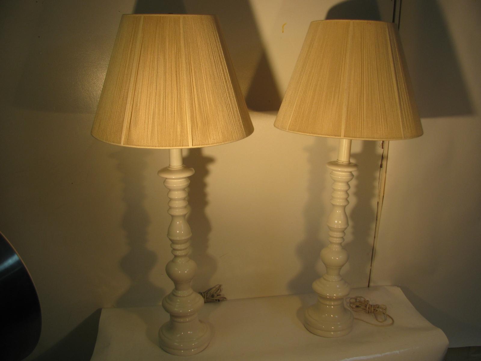 Pair of Tall Mid-Century Modern Classical Styled Porcelain Table Lamps For Sale 4