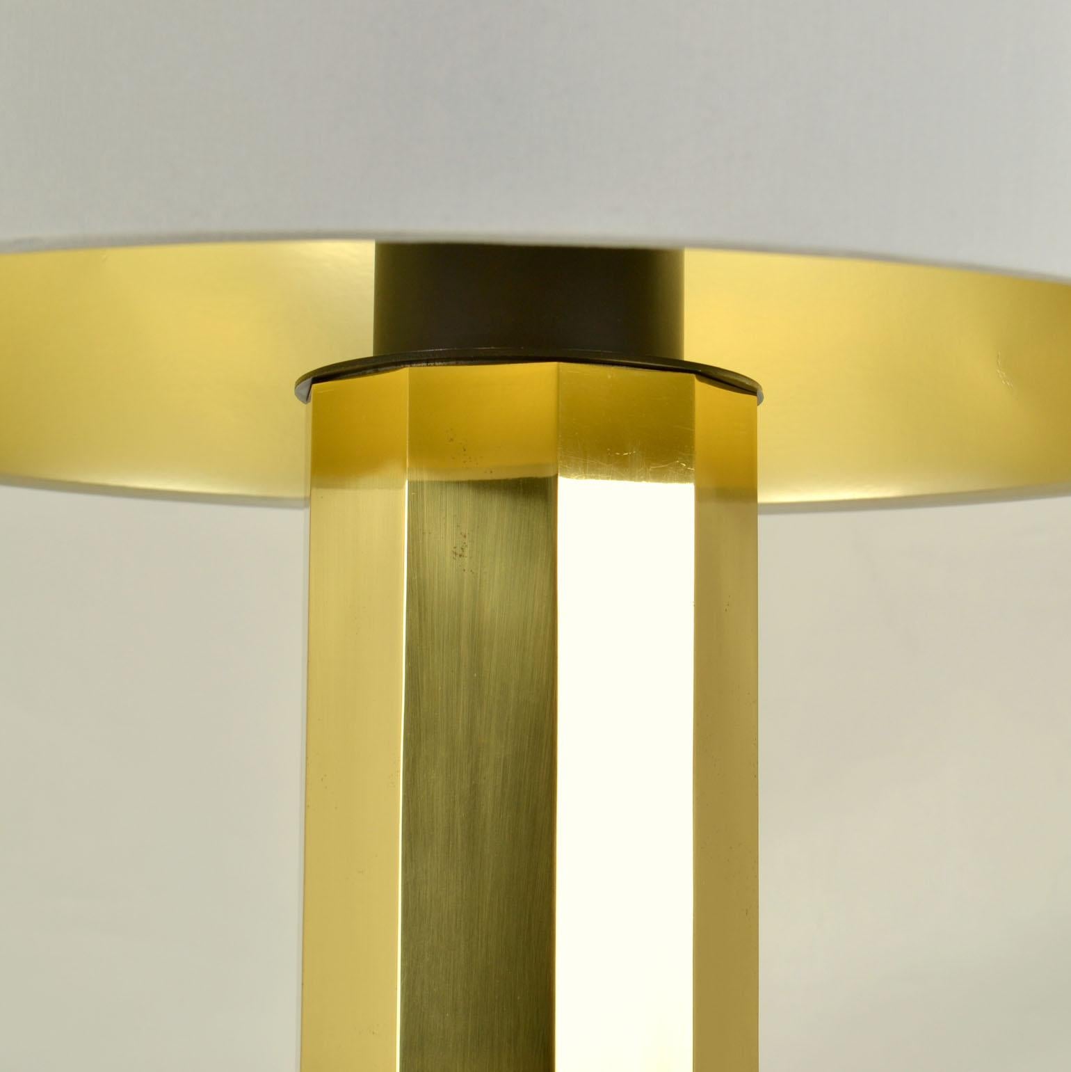 Metal Pair of Tall Minimalist Brass Table Lamps with Octagonal Base For Sale