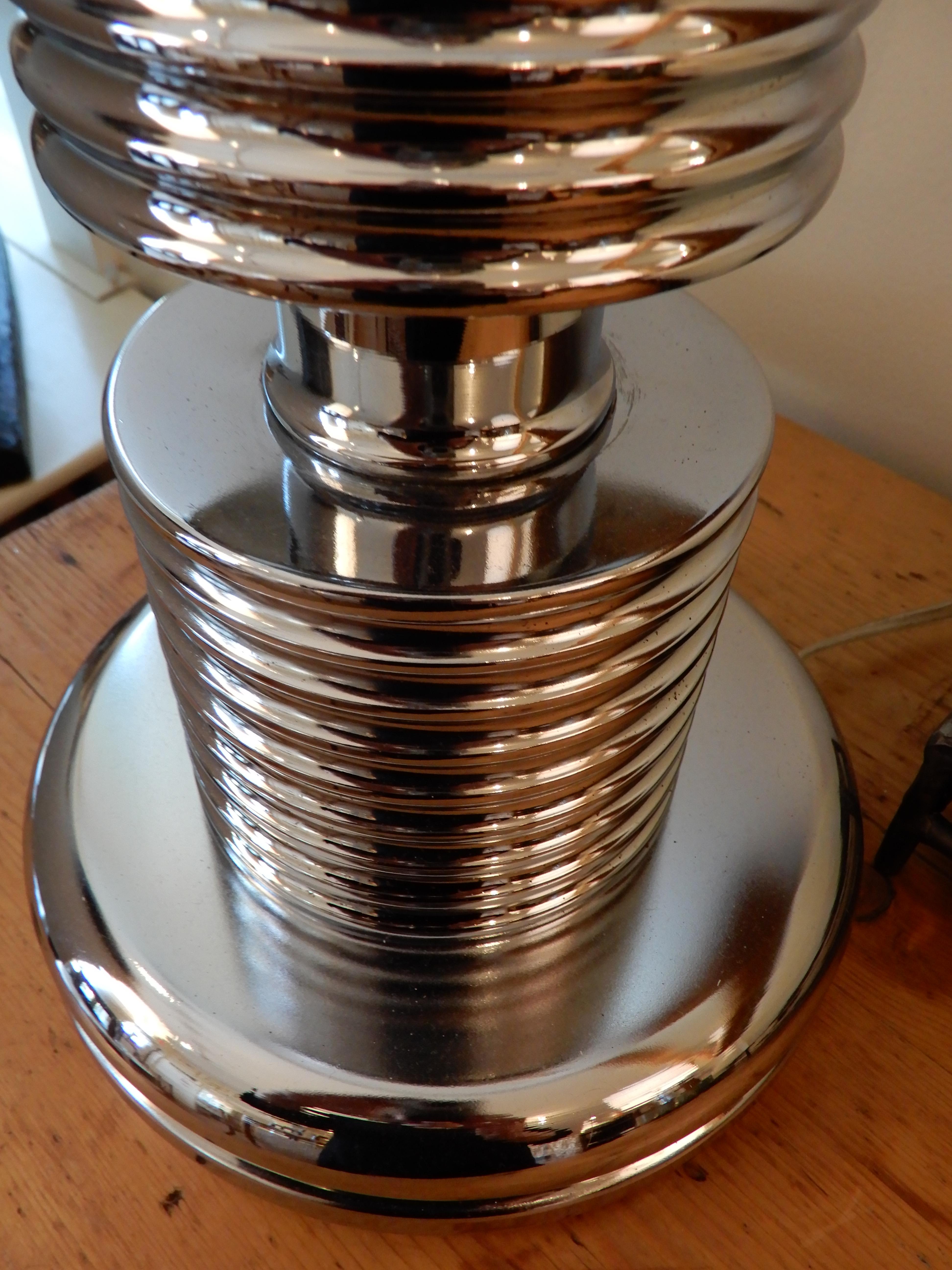 Machine-Made Pair of Tall Modern Polished Chrome 1980s Table Lamps For Sale