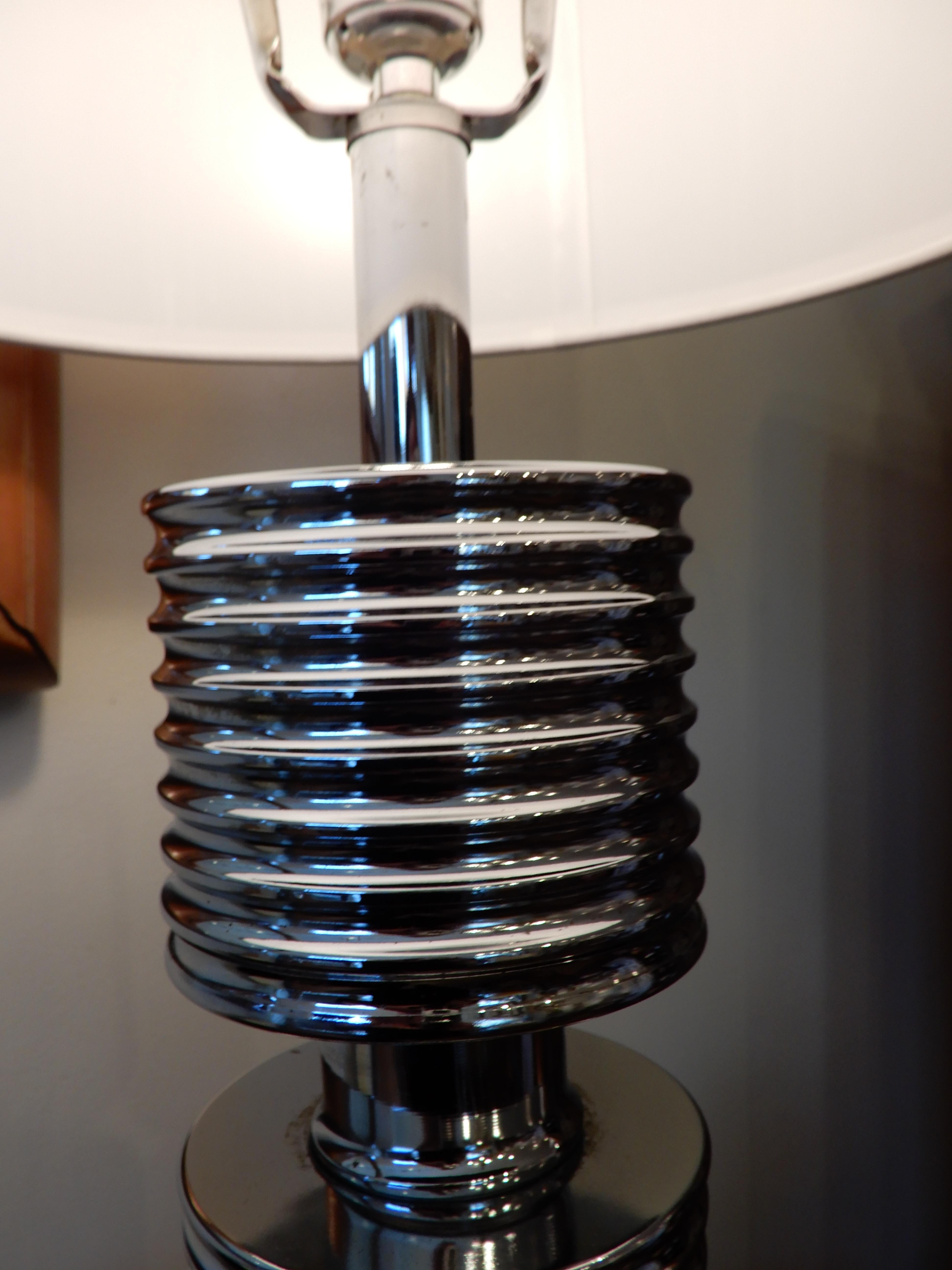 Pair of Tall Modern Polished Chrome 1980s Table Lamps In Excellent Condition For Sale In Bellport, NY