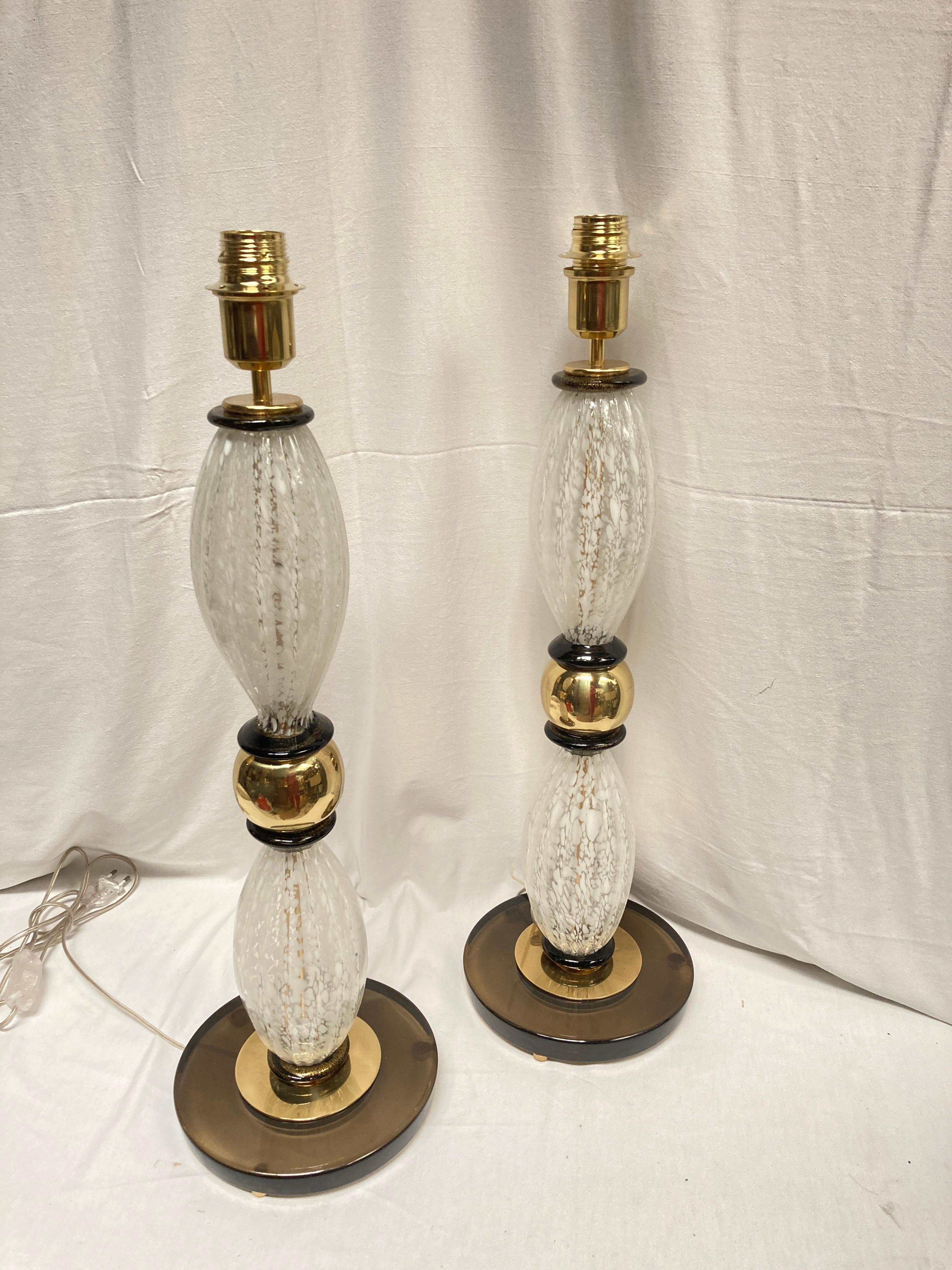 Paire de lampes hautes en verre de Murano dans le style de Veronèse État moyen - En vente à Bois-Colombes, FR