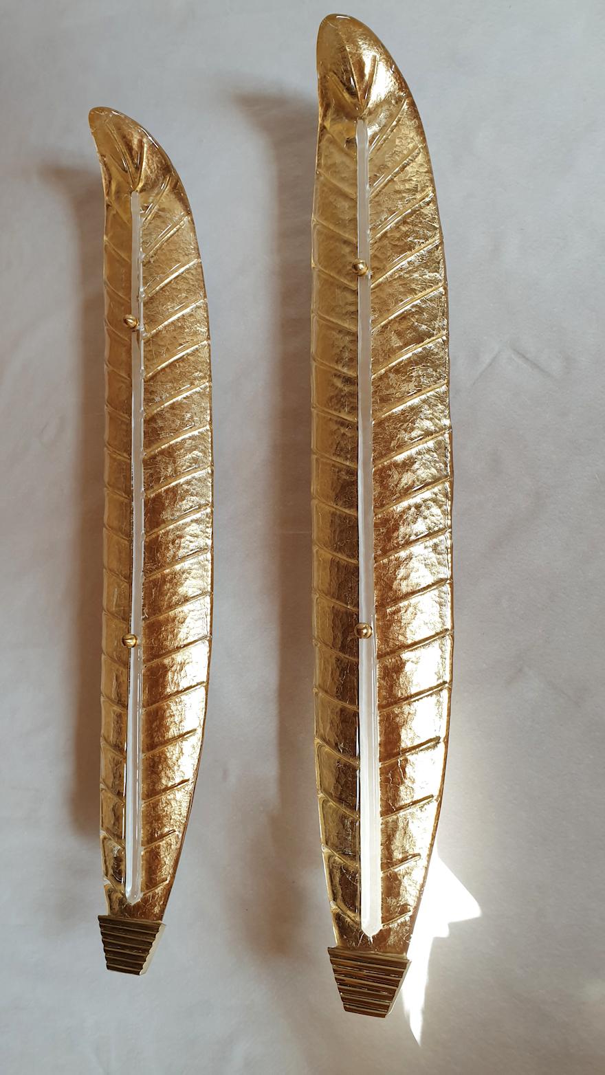 Two Large Mid-Century Modern Murano Glass Gold Leaf Sconces, Barovier Style 1970 In Excellent Condition In Dallas, TX