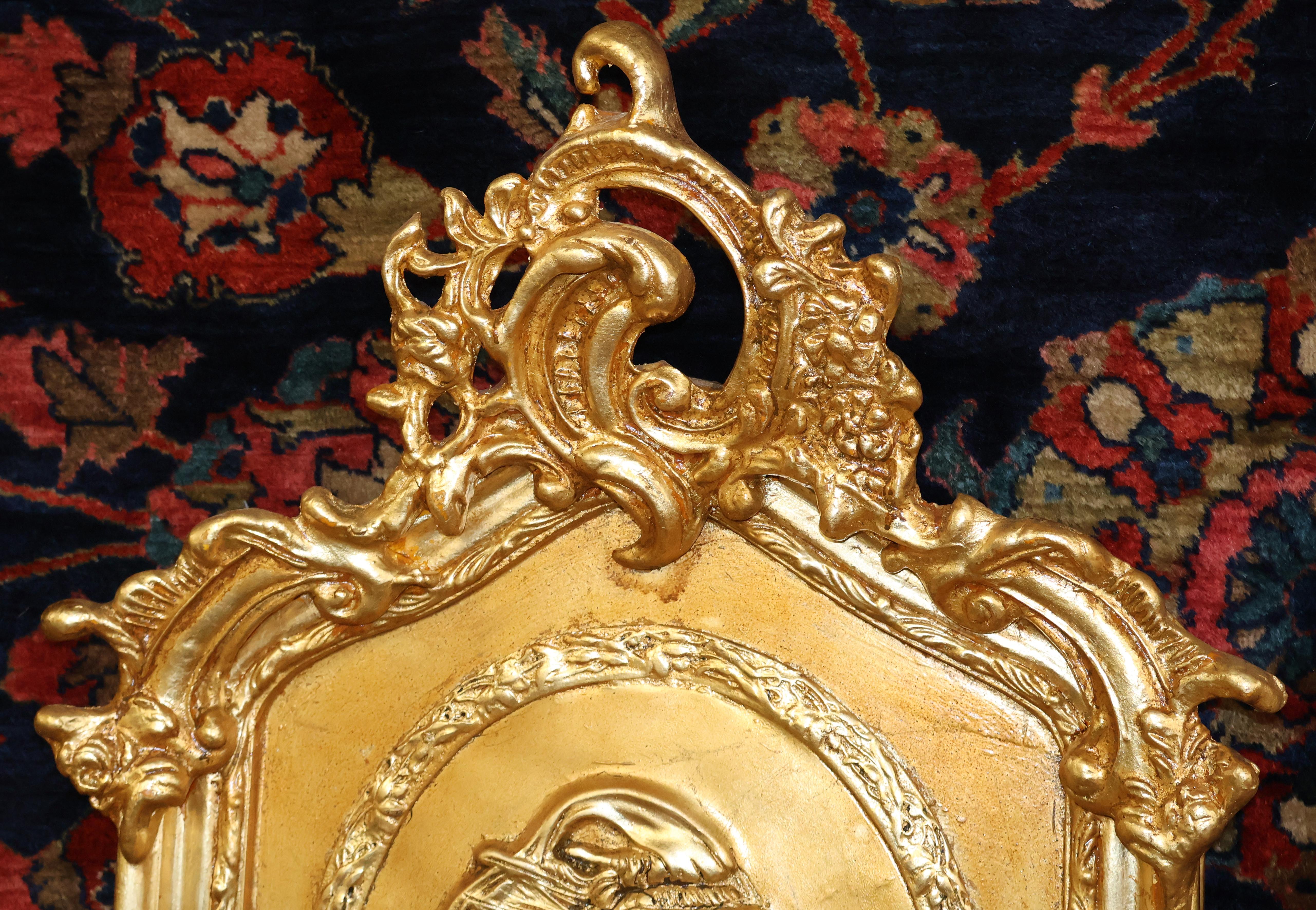 Paire de grands miroirs étroits de style Louis XV français en verre biseauté or 5