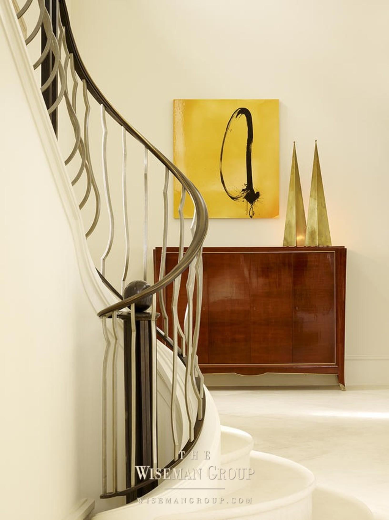 Coppia di lampade da console alte in ottone 'Pyramide' di Design/One in vendita 2