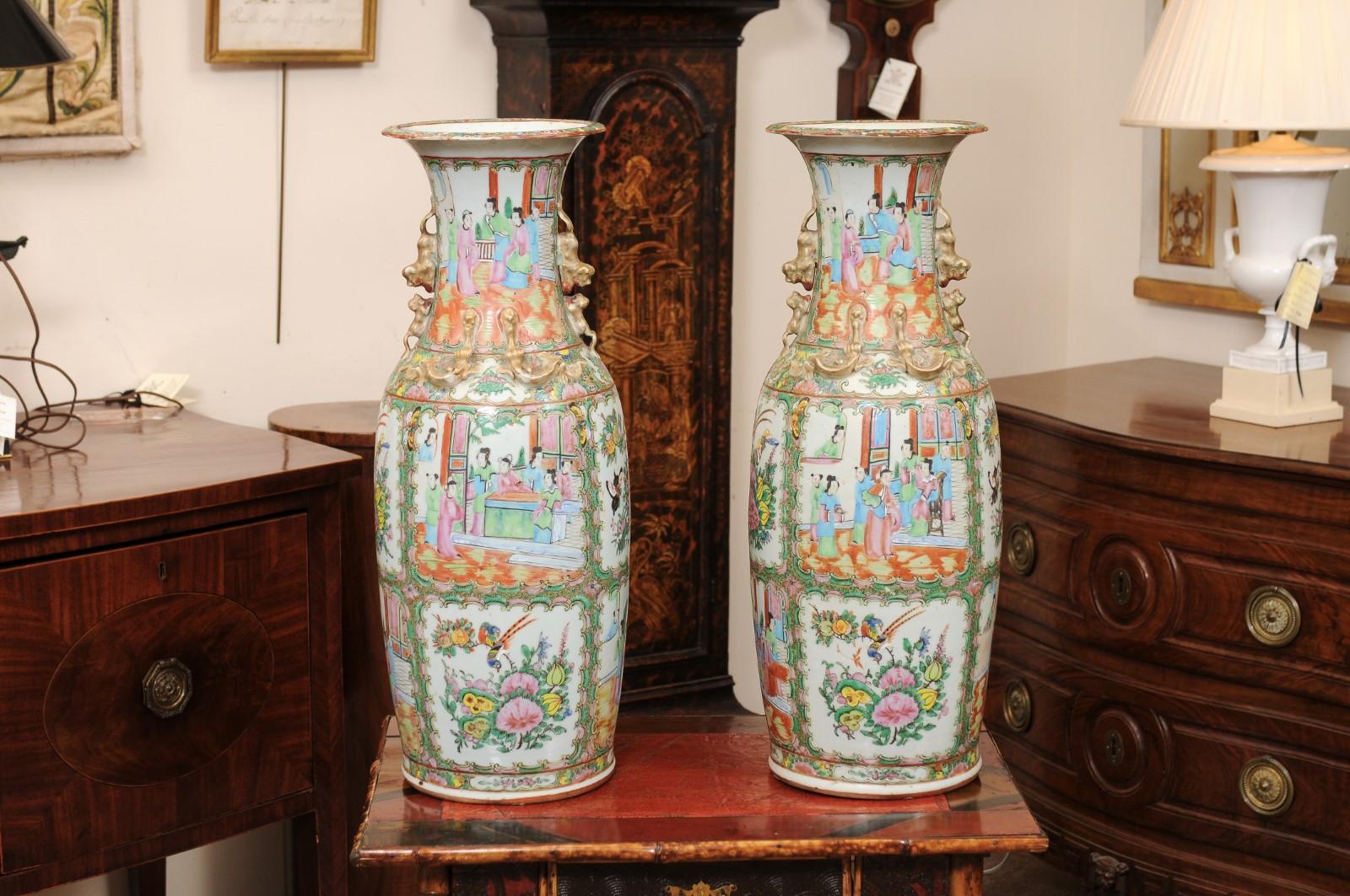 Pair of Tall Rose Medallion Porcelain Vases, Late 19th Century 4