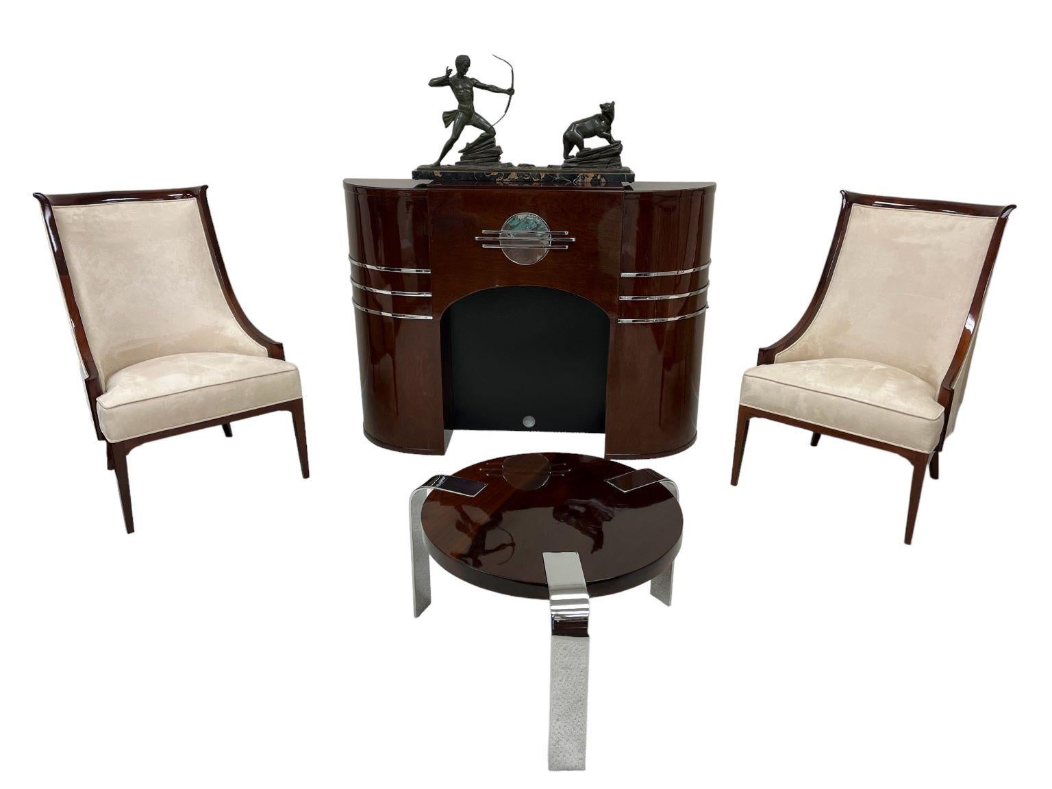 Paire de grands fauteuils de salon américains sculpturaux de style moderne du milieu du siècle en noyer en vente 1