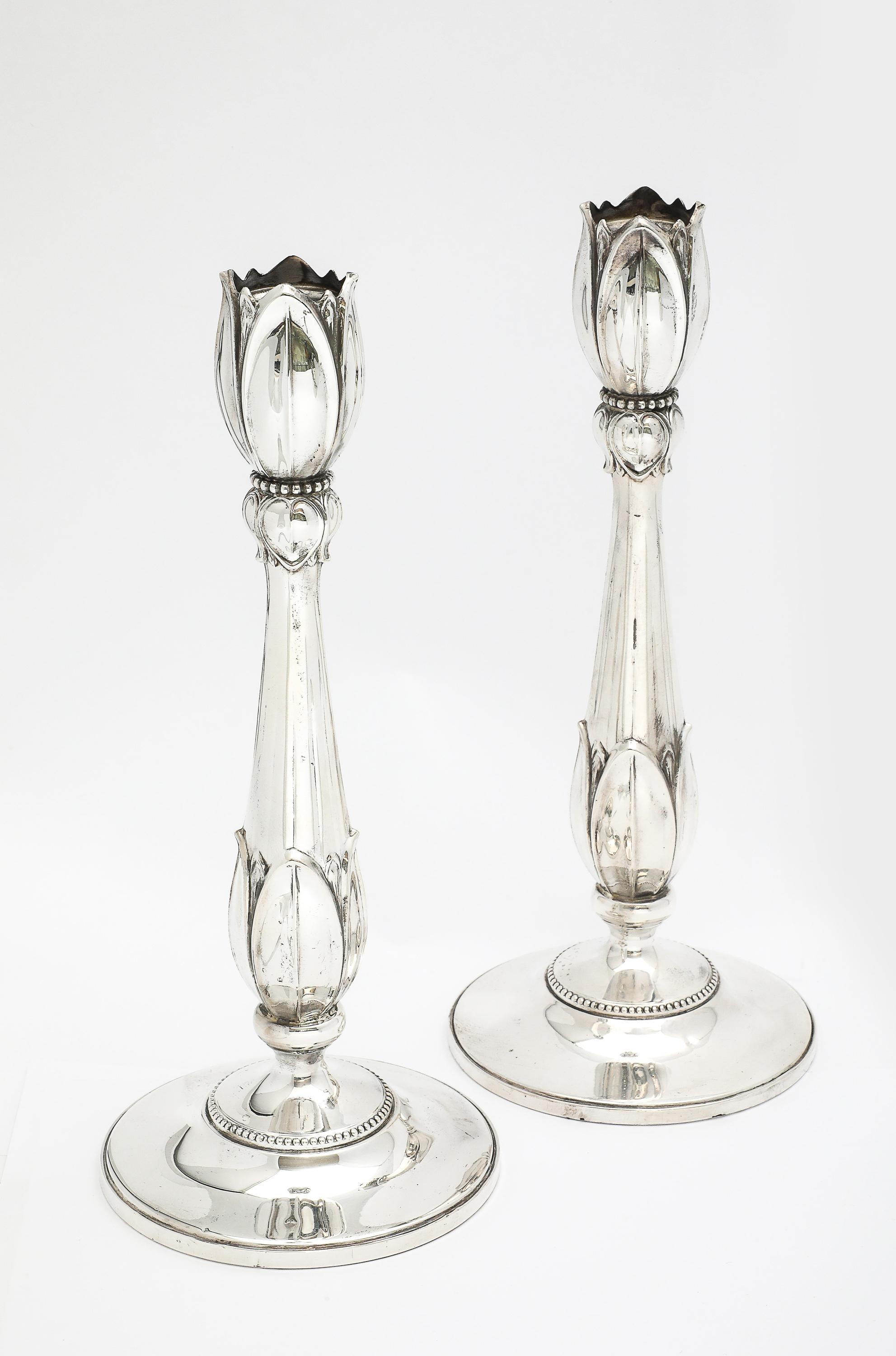 Pair of Tall Sterling Silver Art Nouveau-Style Flower-Form Candlesticks in vendita 5