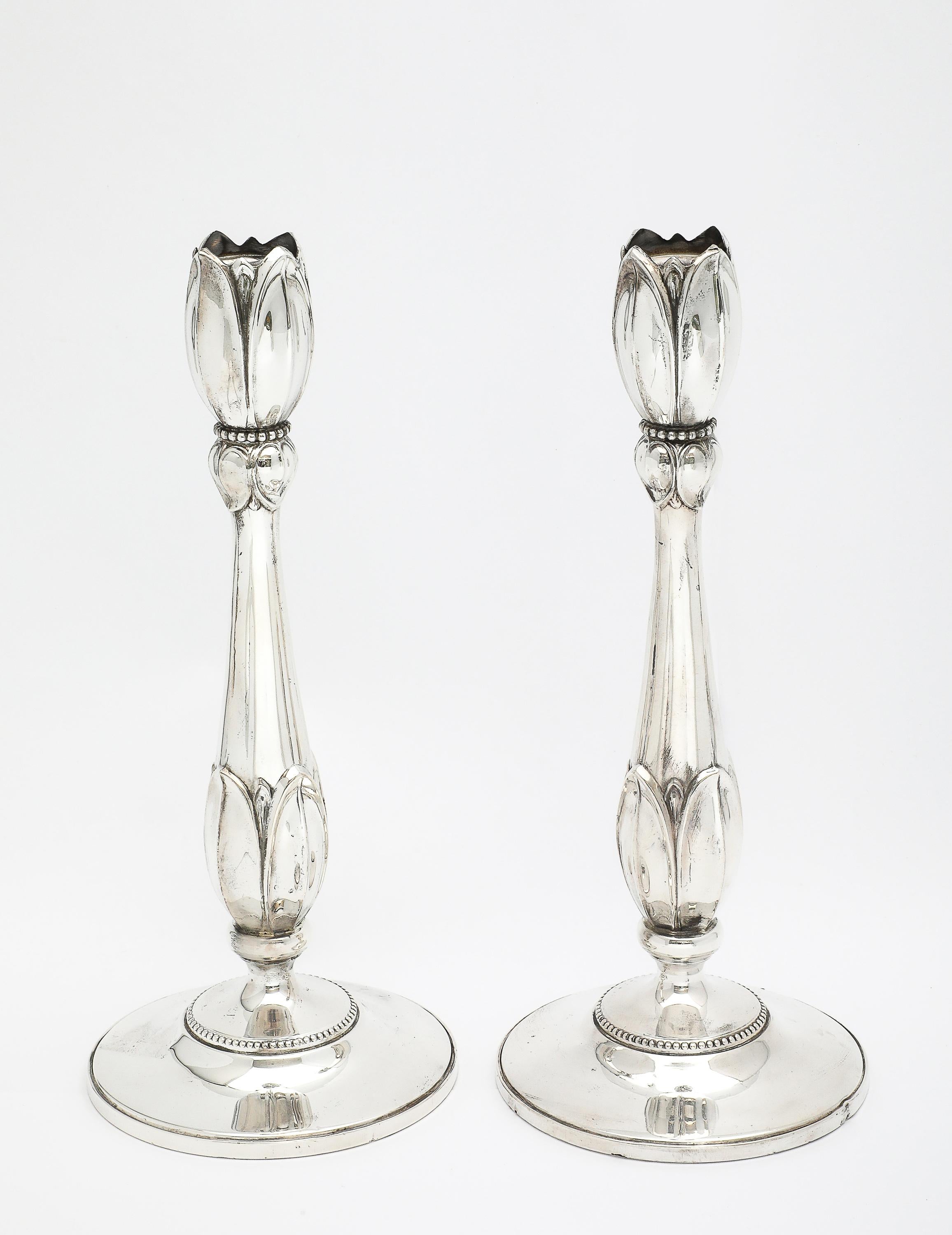 Argento 925 Pair of Tall Sterling Silver Art Nouveau-Style Flower-Form Candlesticks in vendita