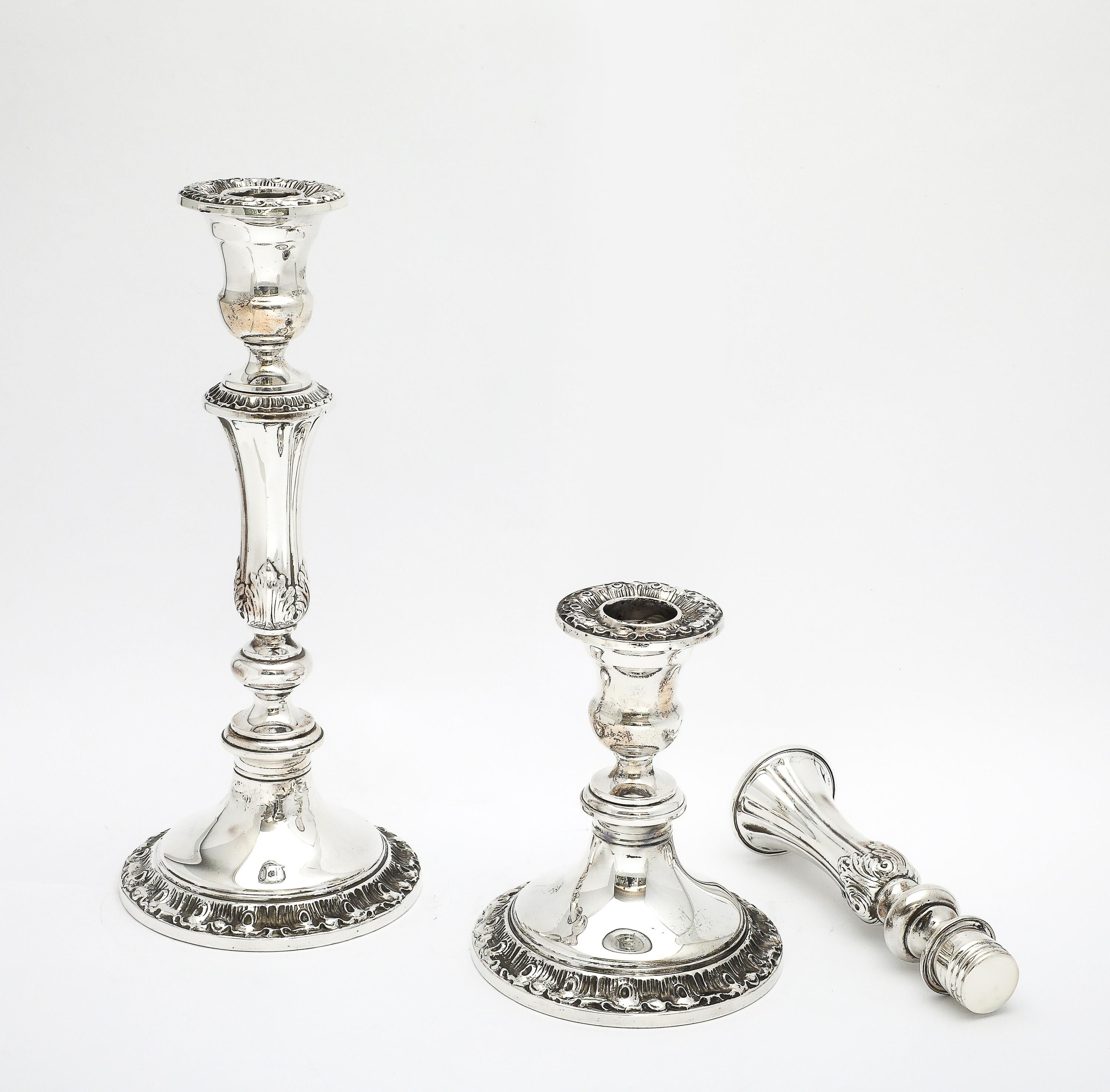 Coppia di candelieri alti in argento sterling in stile georgiano di Gorham in vendita 7