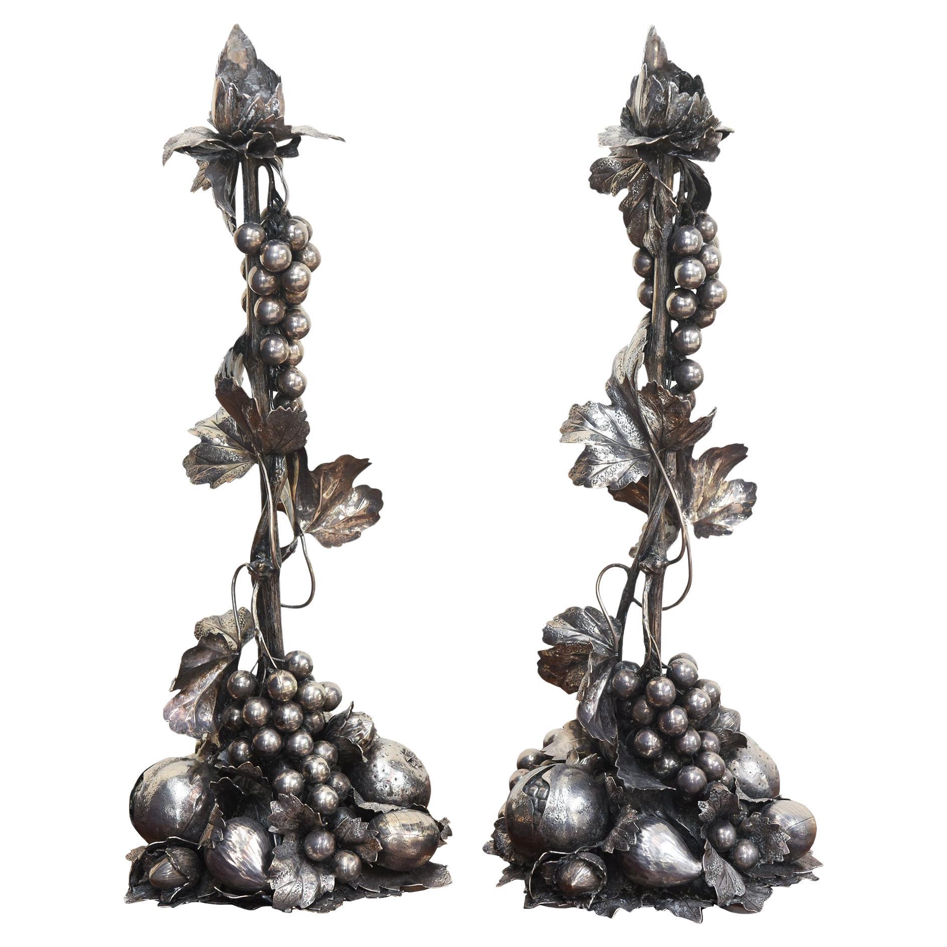 Paire de grands chandeliers en argent sterling faits main par Mario Buccellati