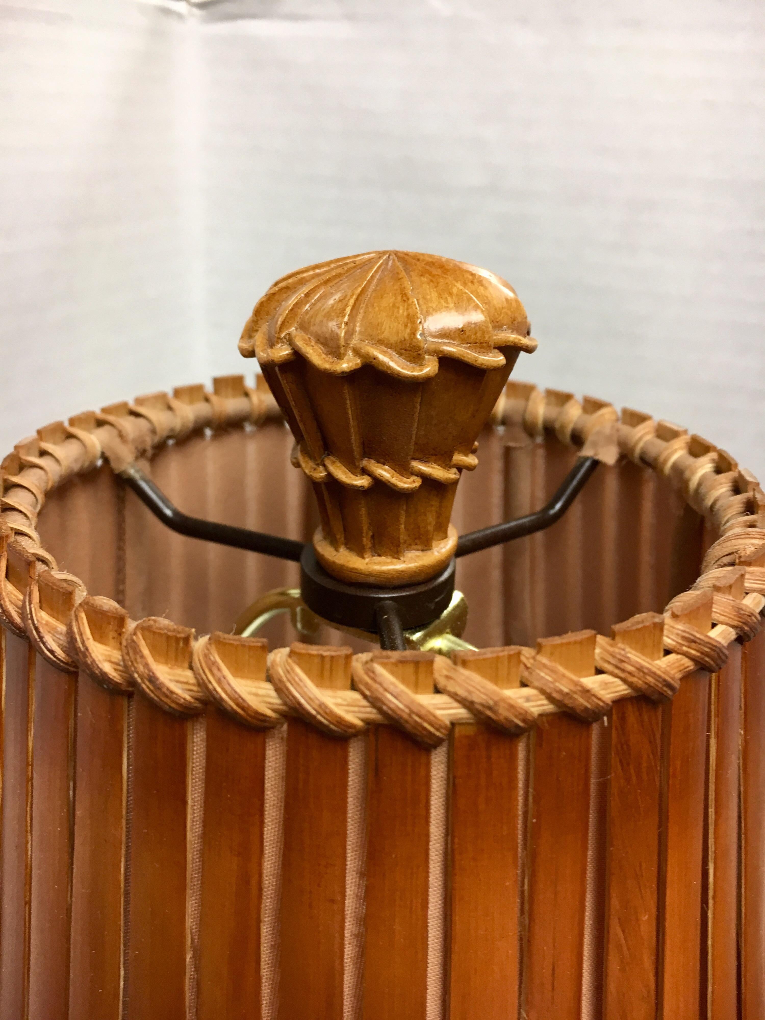 Paire de grandes lampes de table en faux roseau de faux roseau, de style mi-siècle moderne 5