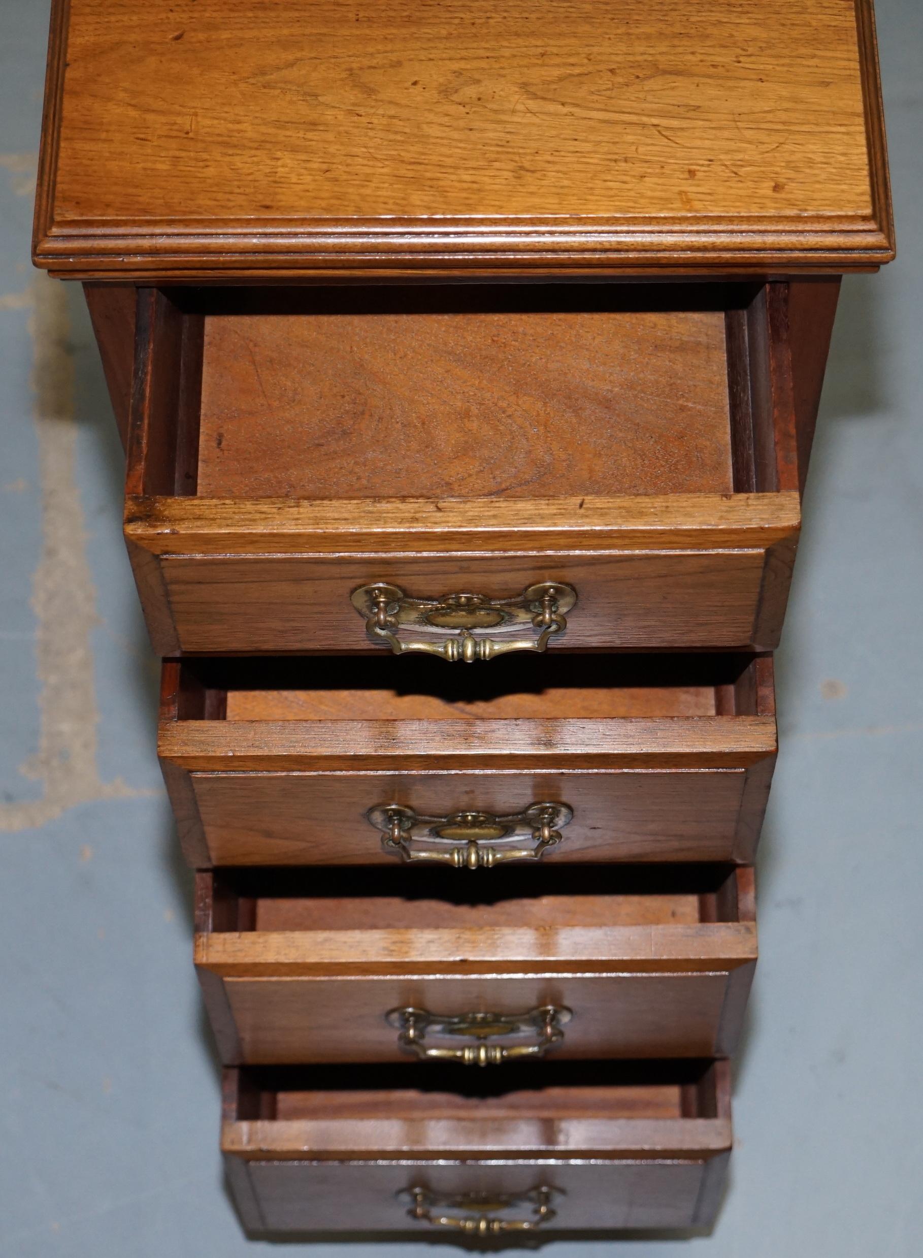 Pair of Tall Victorian Walnut Chest of Drawers, Lamp Wine Occasional End Tables For Sale 11