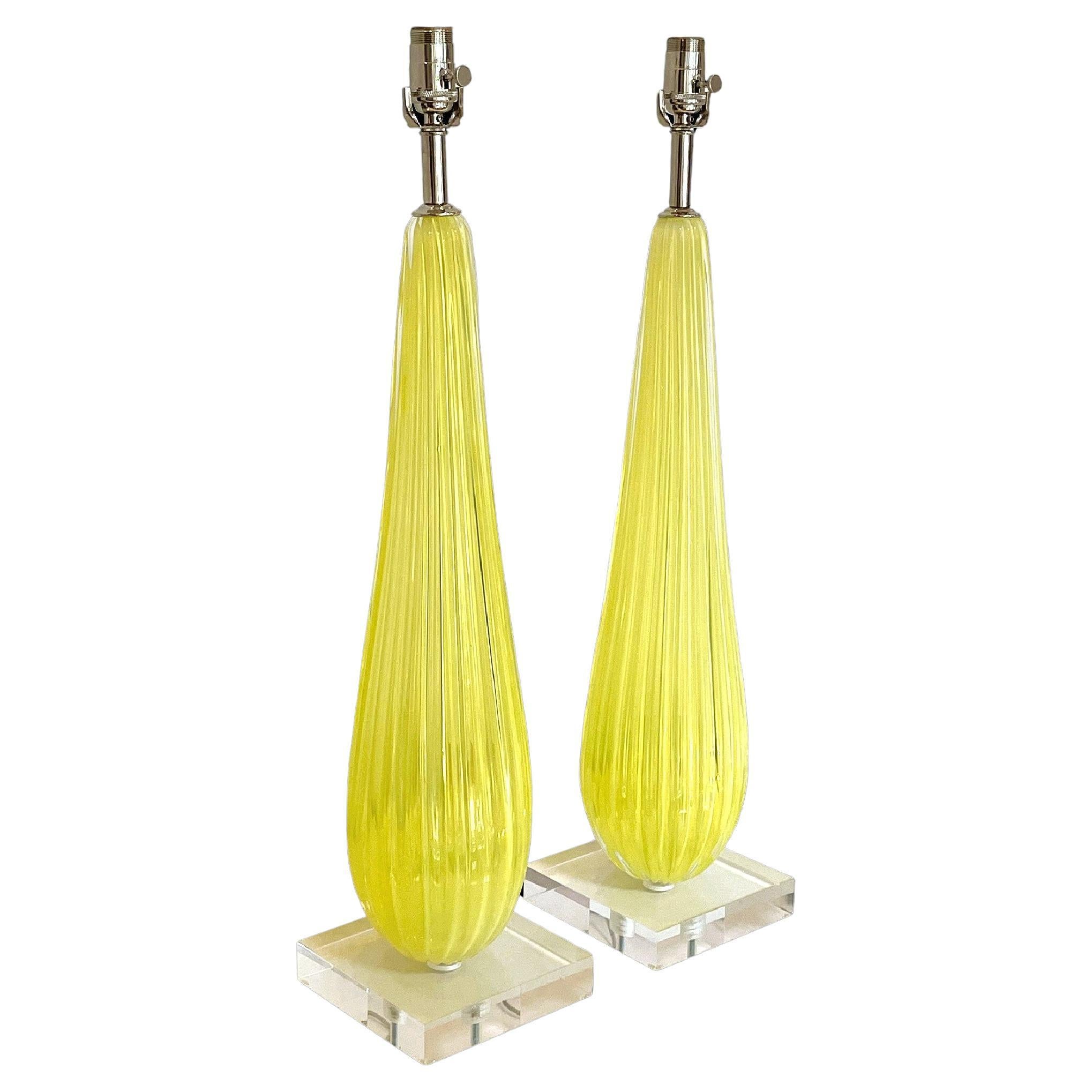 Paire de grandes lampes de table en verre opalin de Murano Vintage By, jaune citron en vente