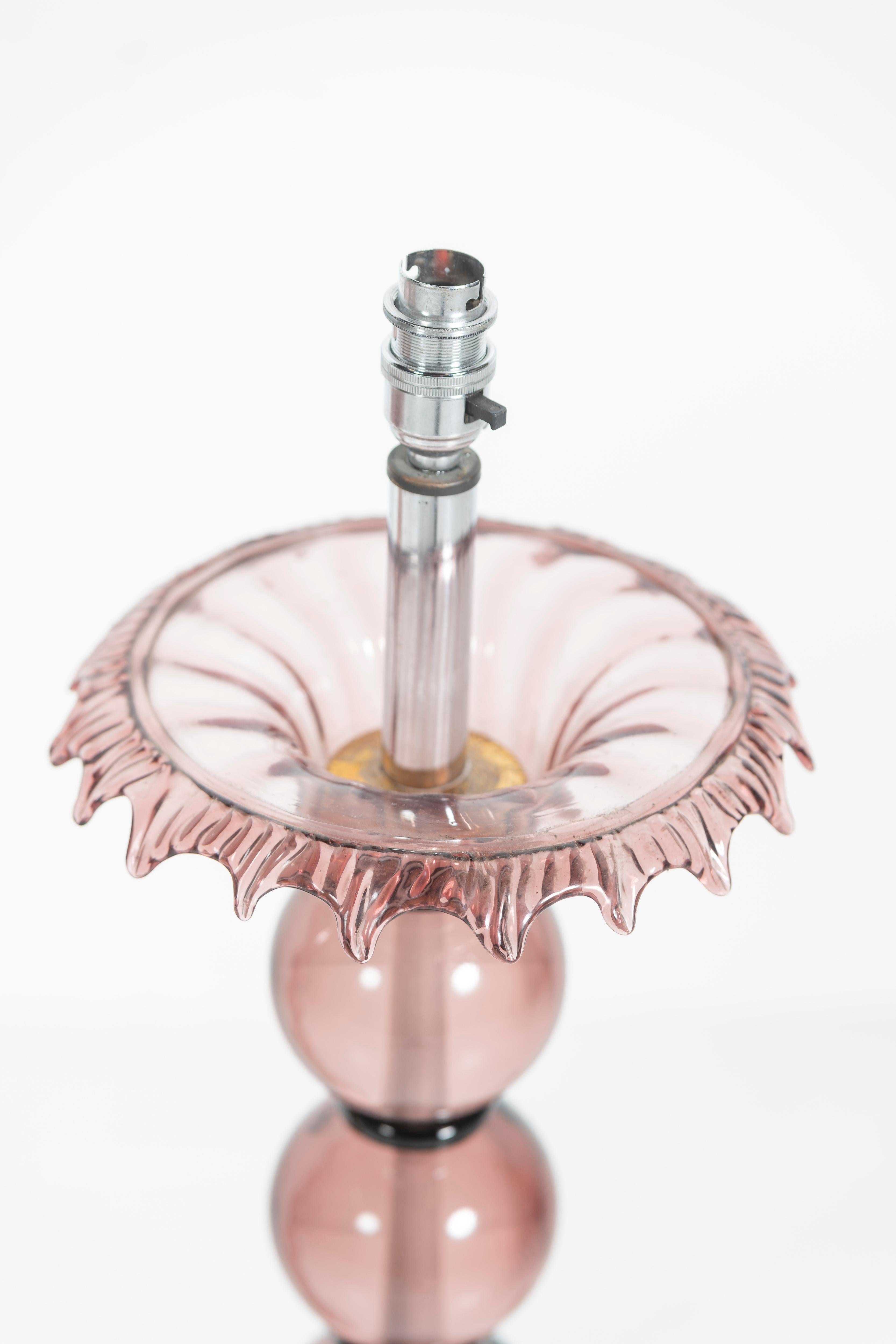 20ième siècle Paire de grandes lampes de table Vintage Italian Glass roses et noires en vente