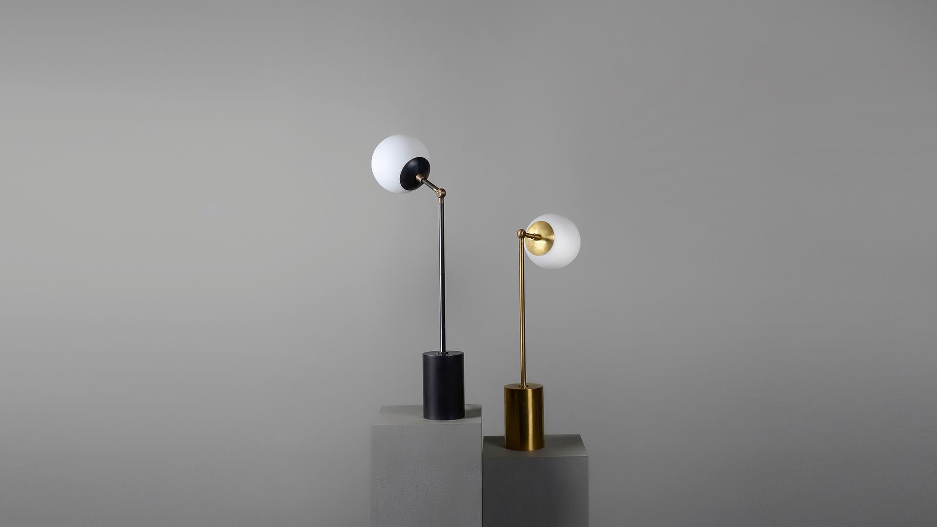 Moderne Paire de lampes de table Tango par Paul Matter en vente