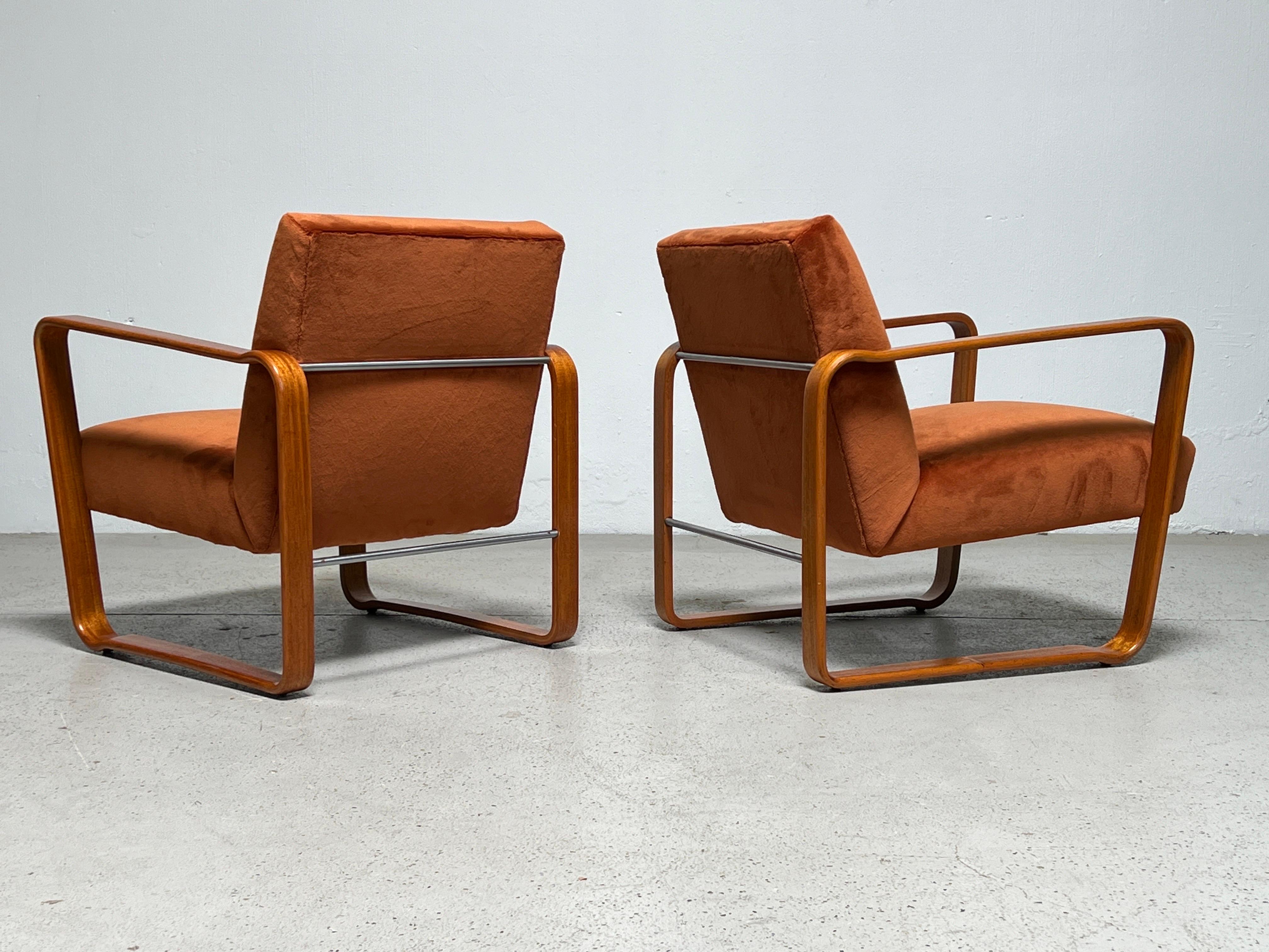 Mid-20th Century Pair of Tank Chairs by Edward Wormley for Dunbar