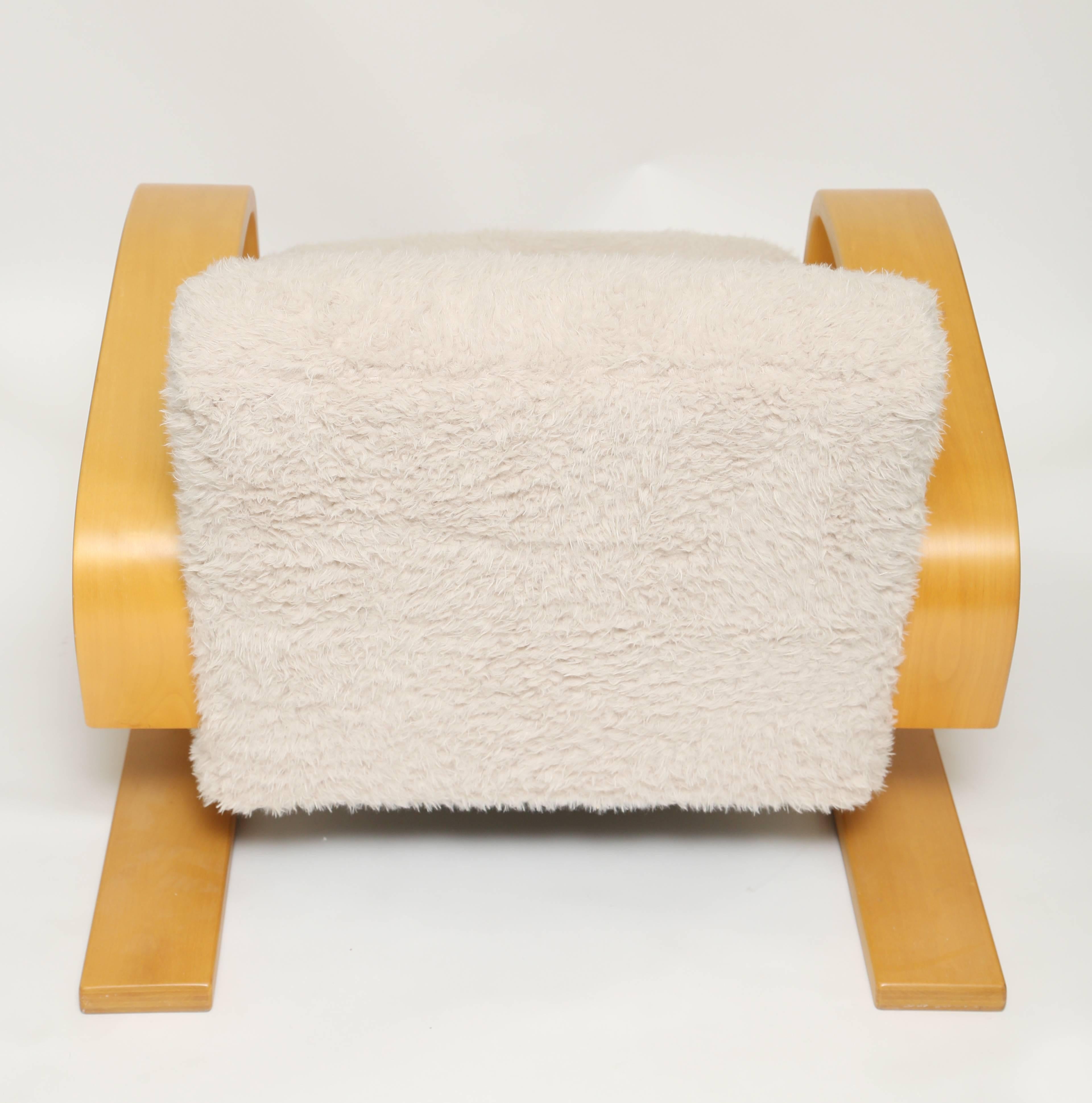 Birch Pair of Tank Lounge Chairs by Alvar Aalto