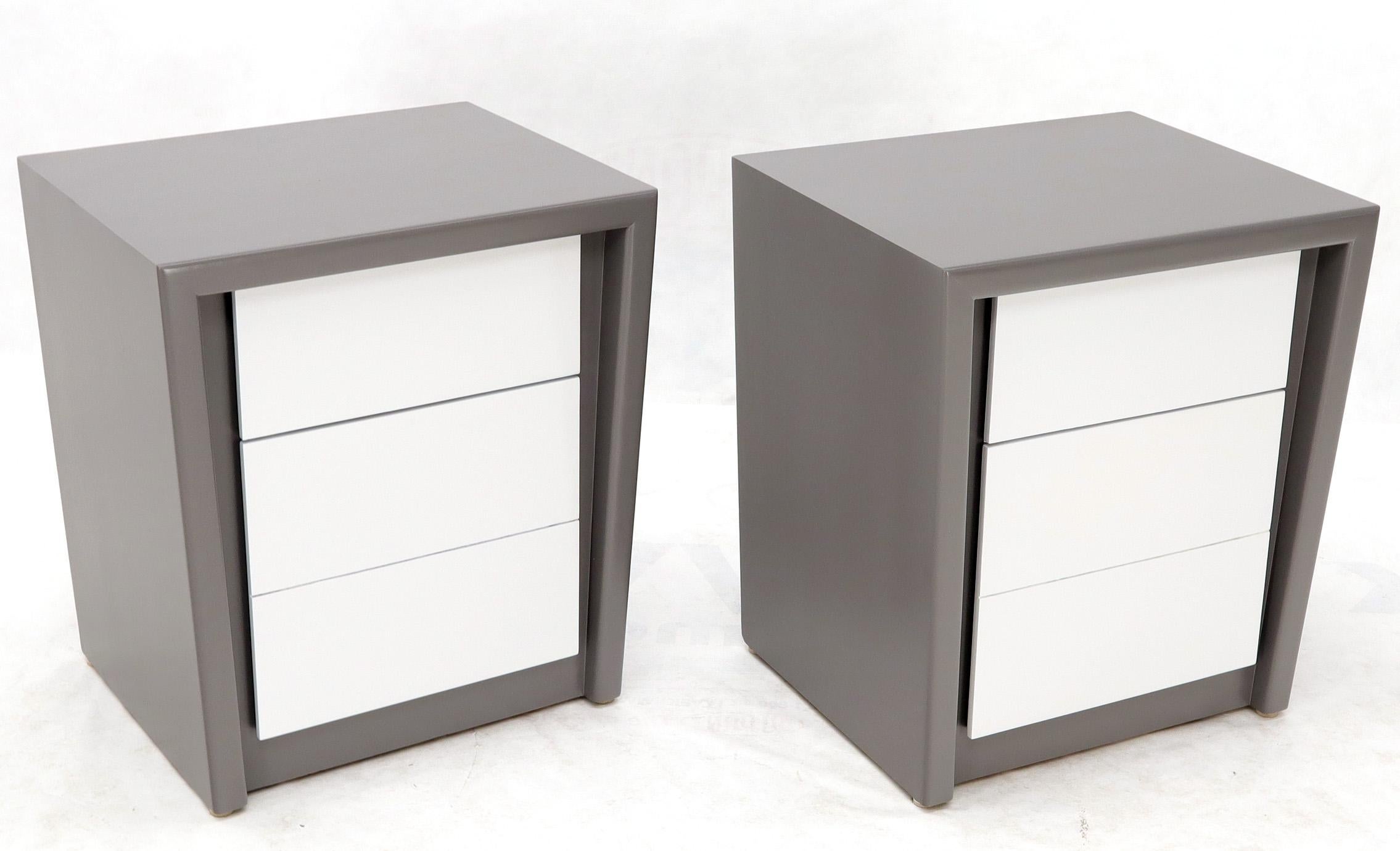 American Pair of Tapered Shape Two Drawers Grey and White End Side Tables Nightstands For Sale