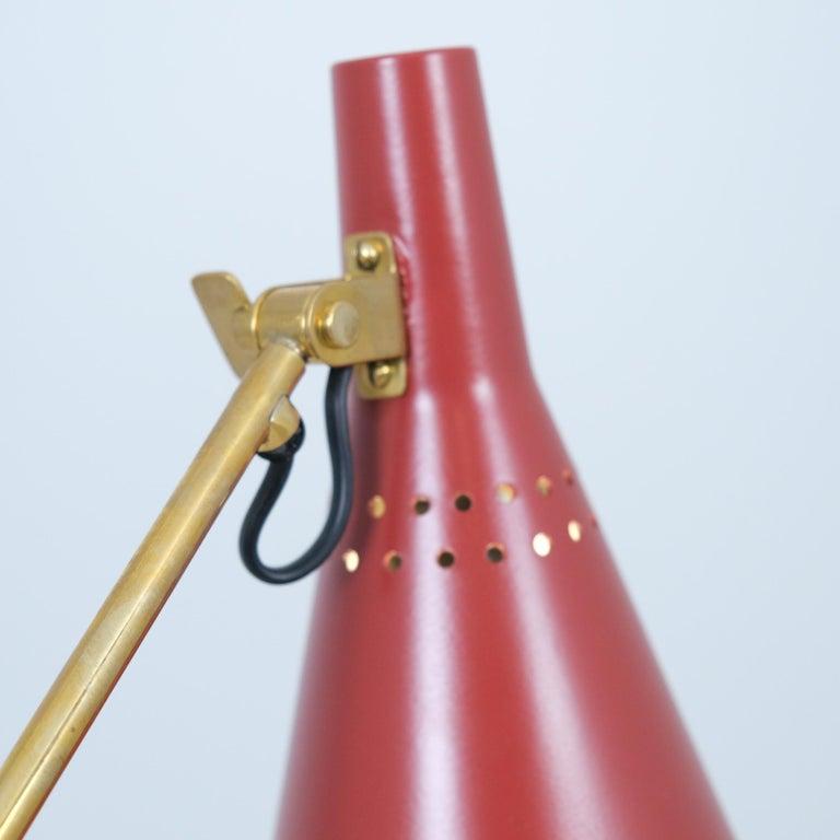 Pair of Tapio Wirkkala Adjustable Floor Lamps Model K10-11 in Red, Idman 1950s en venta 4