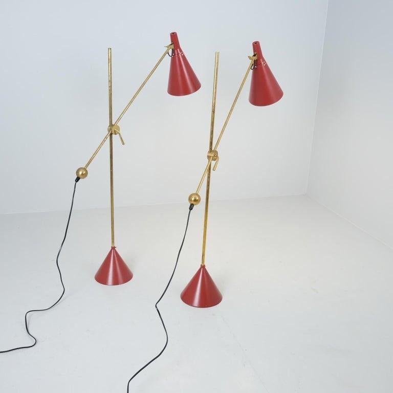 Pair of Tapio Wirkkala Adjustable Floor Lamps Model K10-11 in Red, Idman 1950s en venta 5