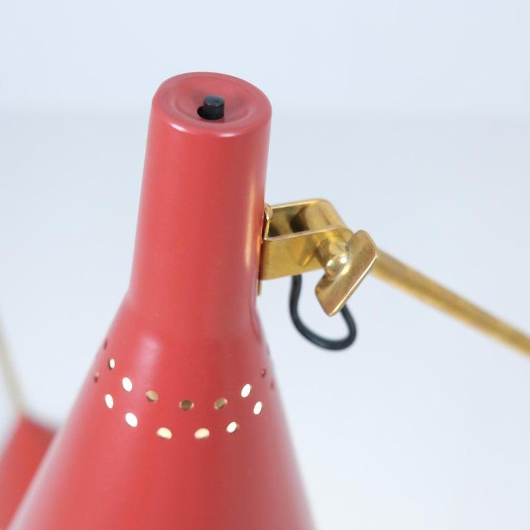 Pair of Tapio Wirkkala Adjustable Floor Lamps Model K10-11 in Red, Idman 1950s mediados del siglo XX en venta