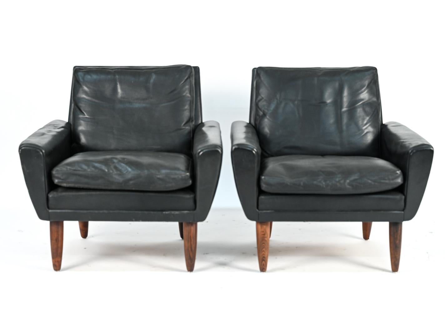 Pair of Tarm Danish Mid-Century Leather Lounge Chairs In Good Condition In Norwalk, CT