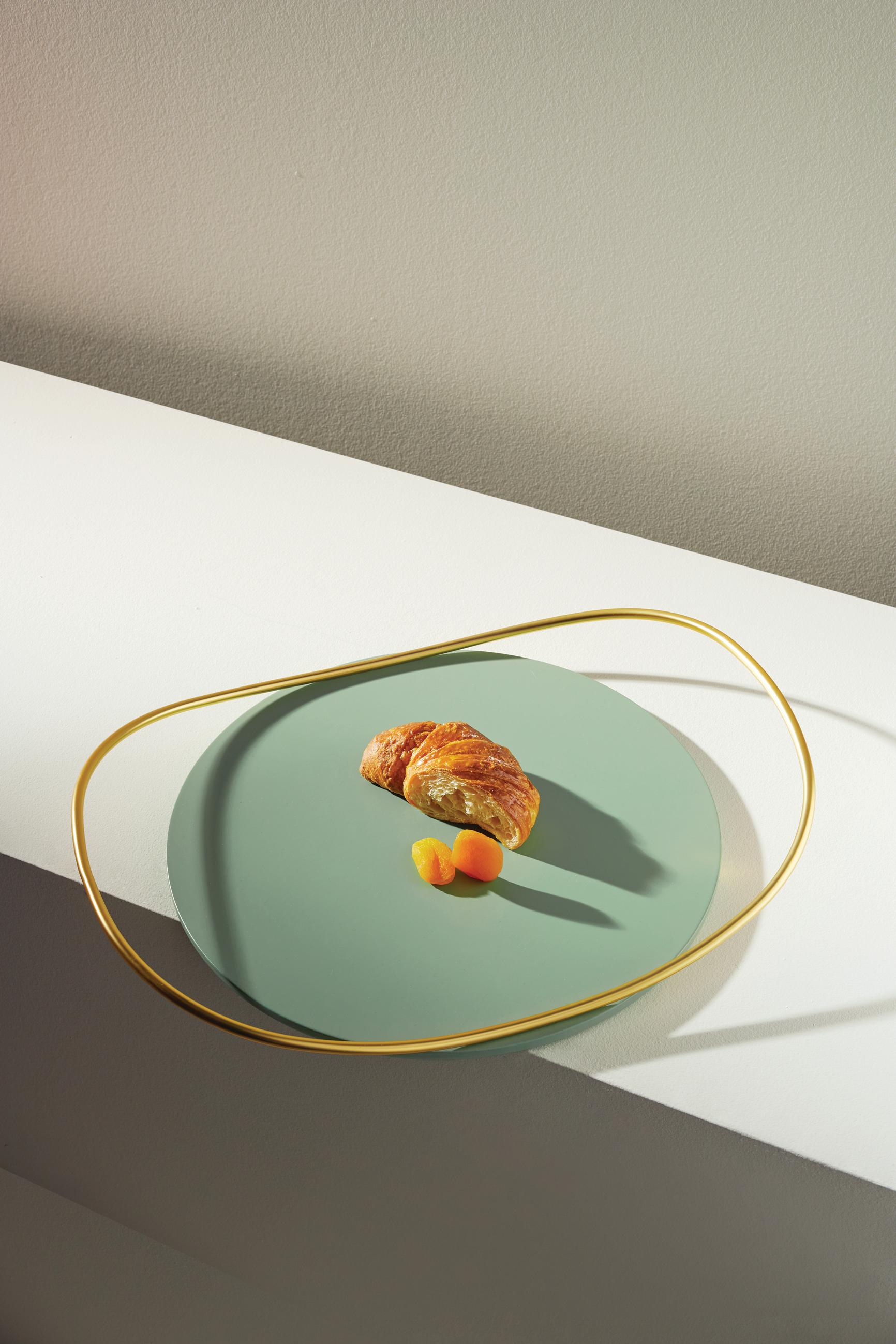 italien Paire de plateaux Touché B en taupe par Mason Editions en vente
