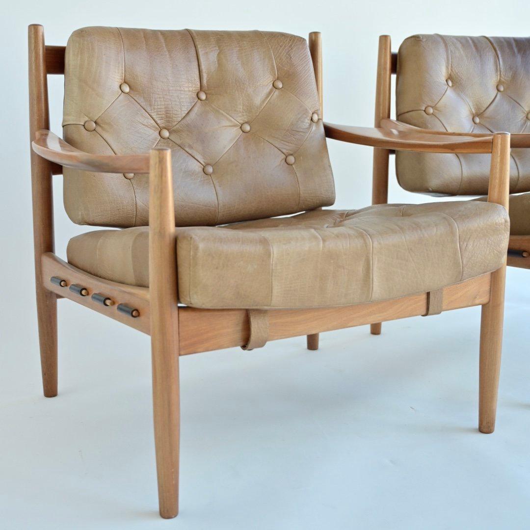 Pair of teak and leather 