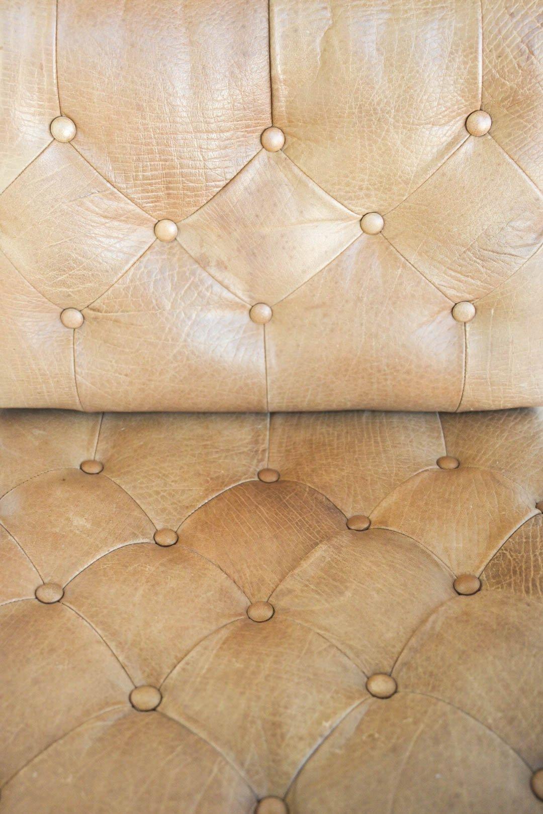 Leather Pair of teak and leather 