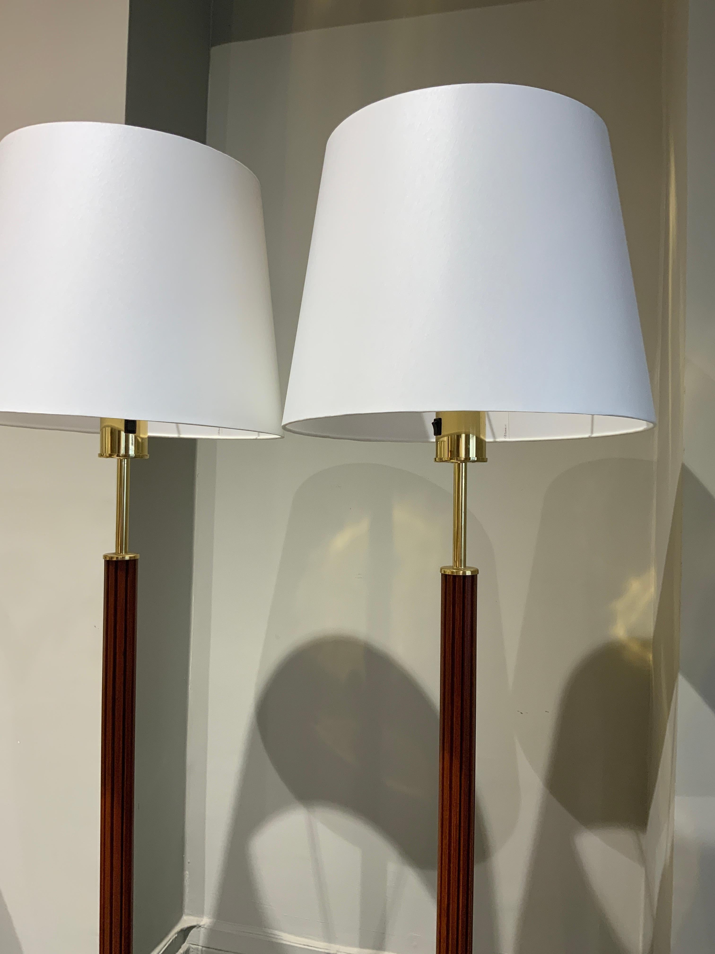 Mid-Century Modern Paire de lampadaires Hans Agne Jakobsson, Suède  en vente