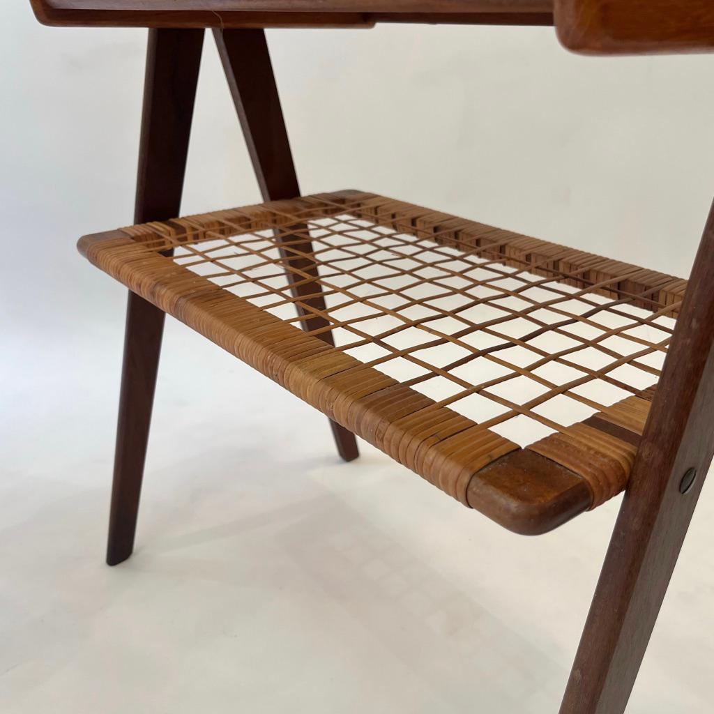 Paire de tables de chevet en teck et rotin de Soren Rasmussen en vente 2