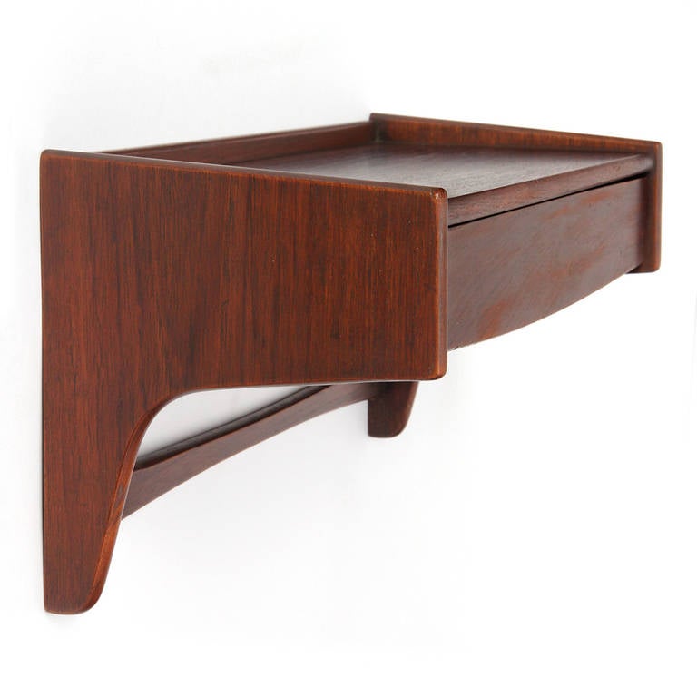 Pair of Teak Bedside Tables by Hovmand Olsen In Good Condition In Sagaponack, NY