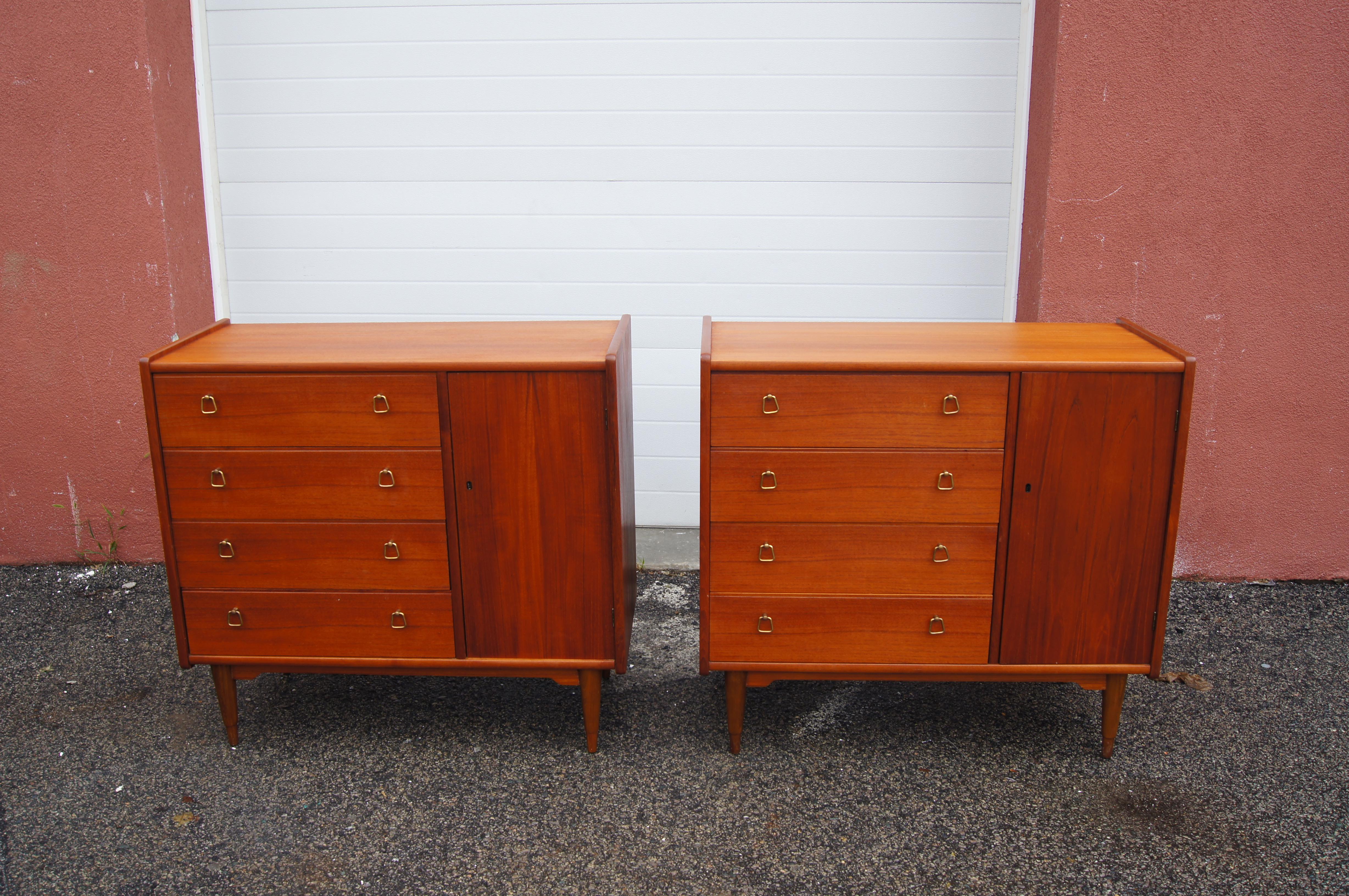 Made by the Norwegian furniture company Gjøvik Møbelfabriken, this dresser is a wonderful example of Scandinavian modern. Sitting on solid tapered legs, the teak case features a row of four deep drawers with brass drop pulls on the left and, behind