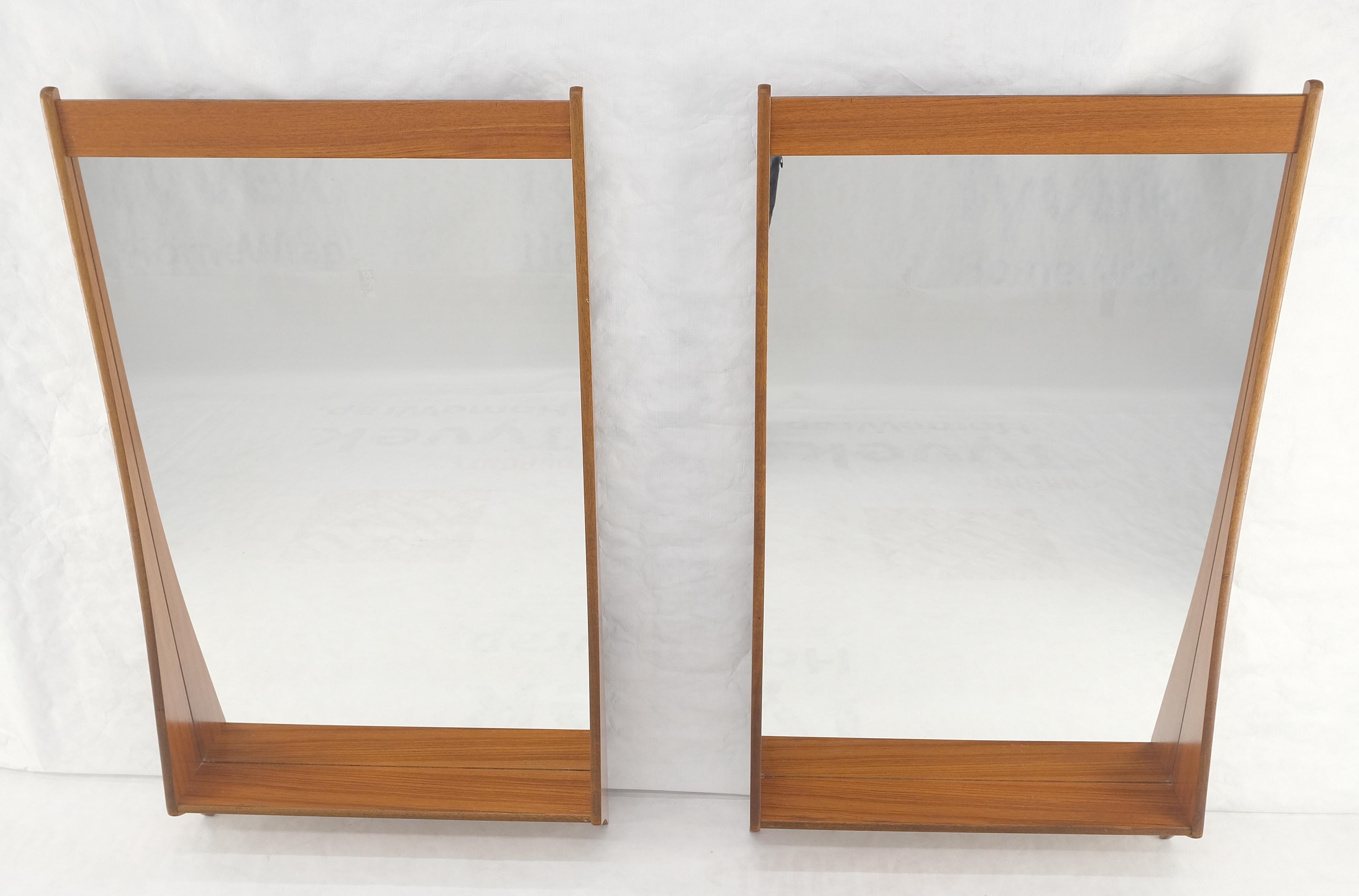 Danois Paire d'étagères en teck danois de style moderne du milieu du siècle dernier  Miroirs muraux MINT ! en vente