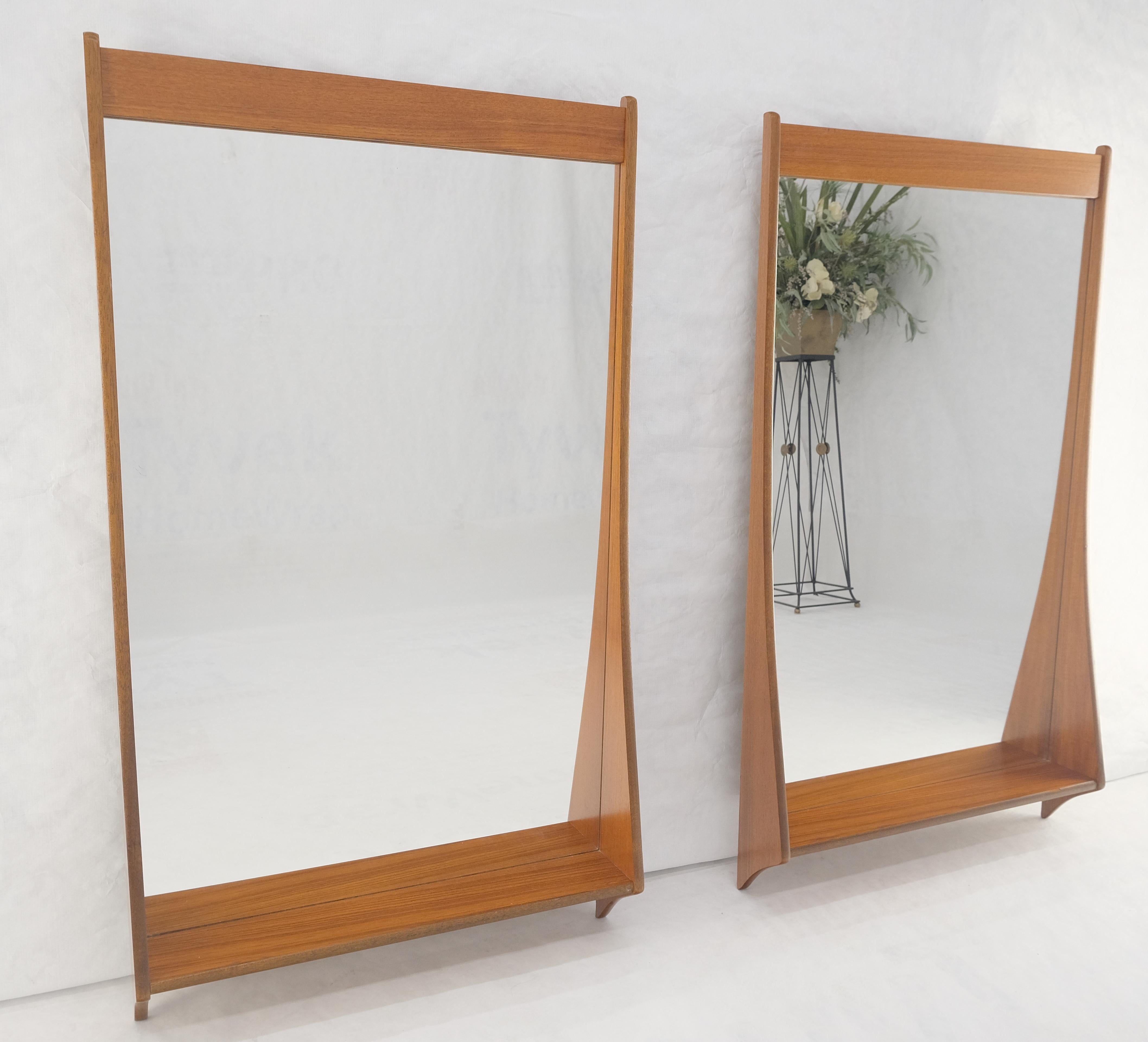 20ième siècle Paire d'étagères en teck danois de style moderne du milieu du siècle dernier  Miroirs muraux MINT ! en vente
