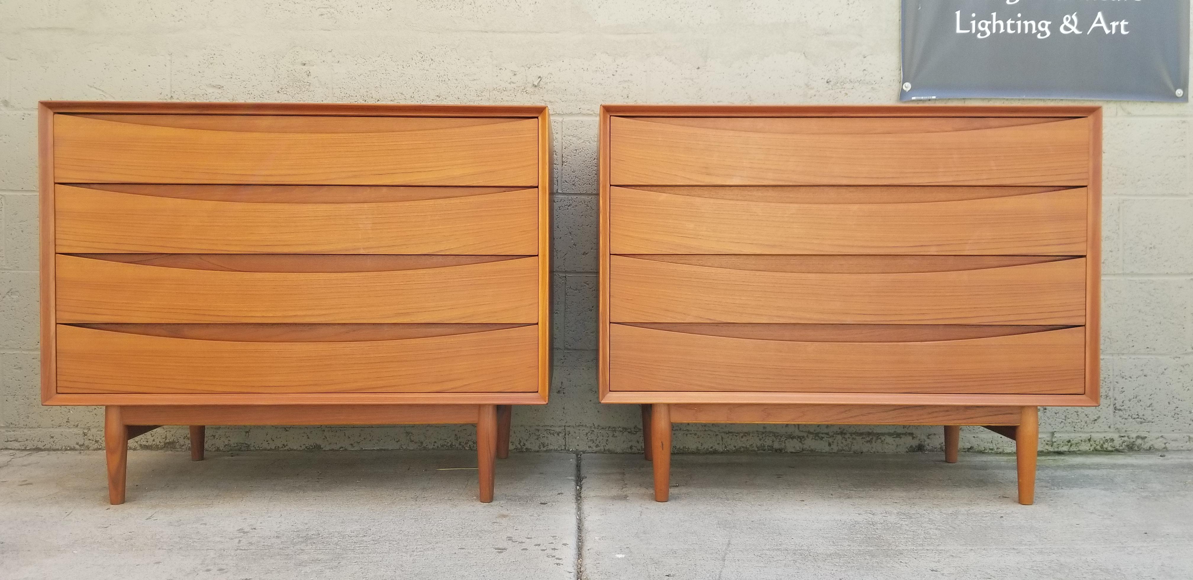 20th Century Pair of Teak Danish Modern Dressers by Arne Vodder for Sibast