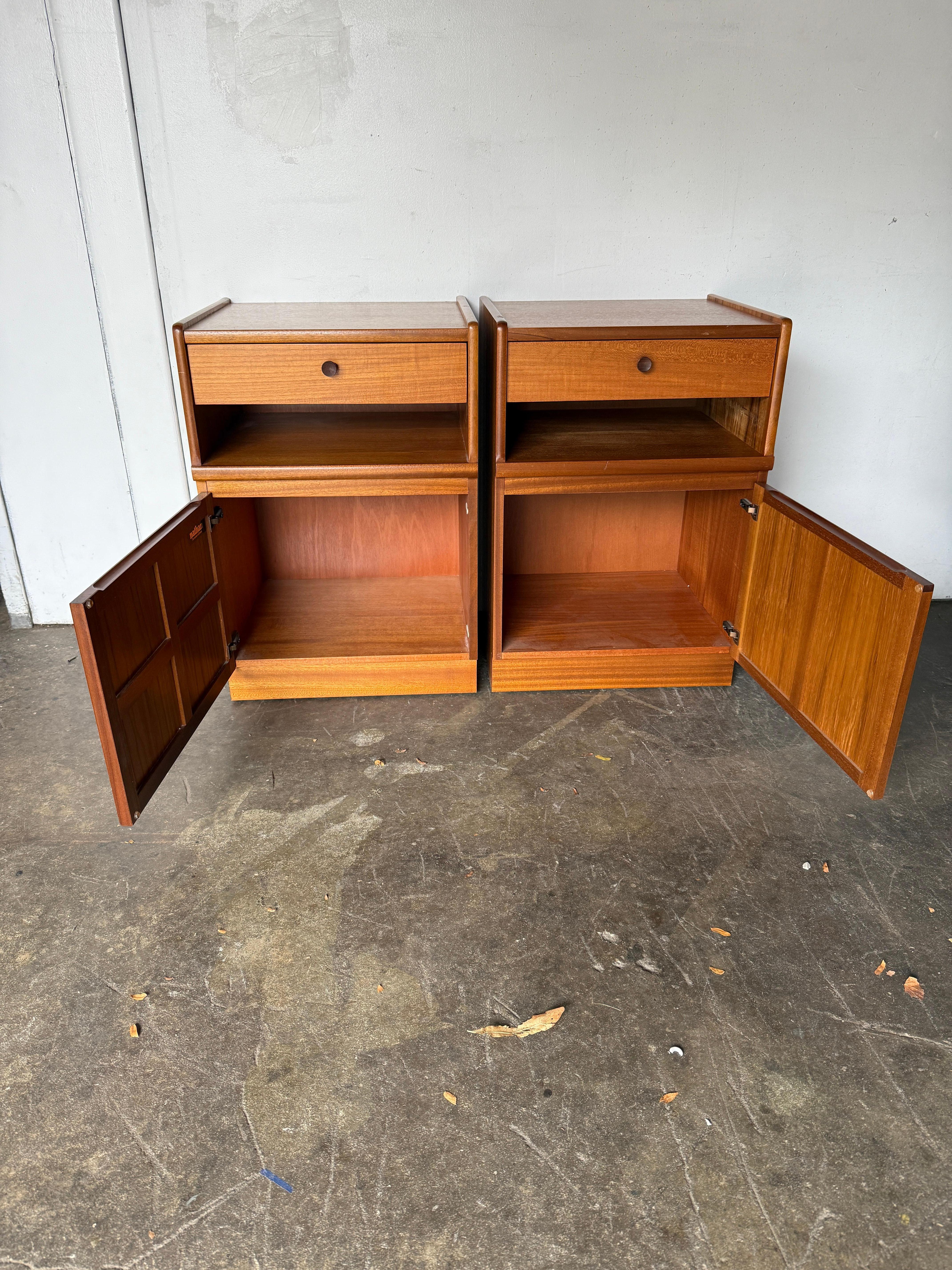 Woodwork Pair of teak danish modern single drawer nightstands with cabinet For Sale