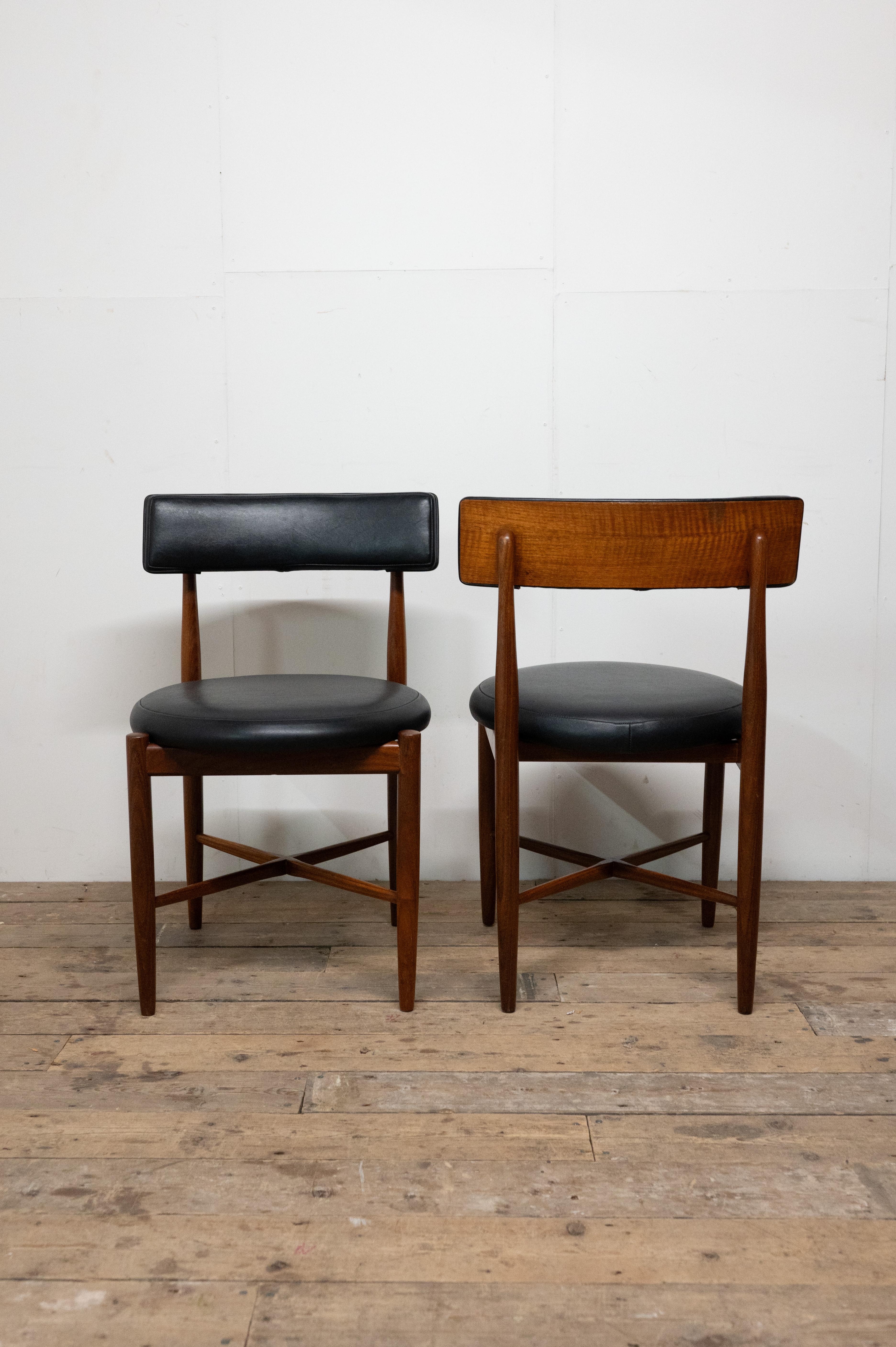Pair of Teak Dining Chairs by V Wilkins for G Plan  Mid Century Fresco In Good Condition In London, GB