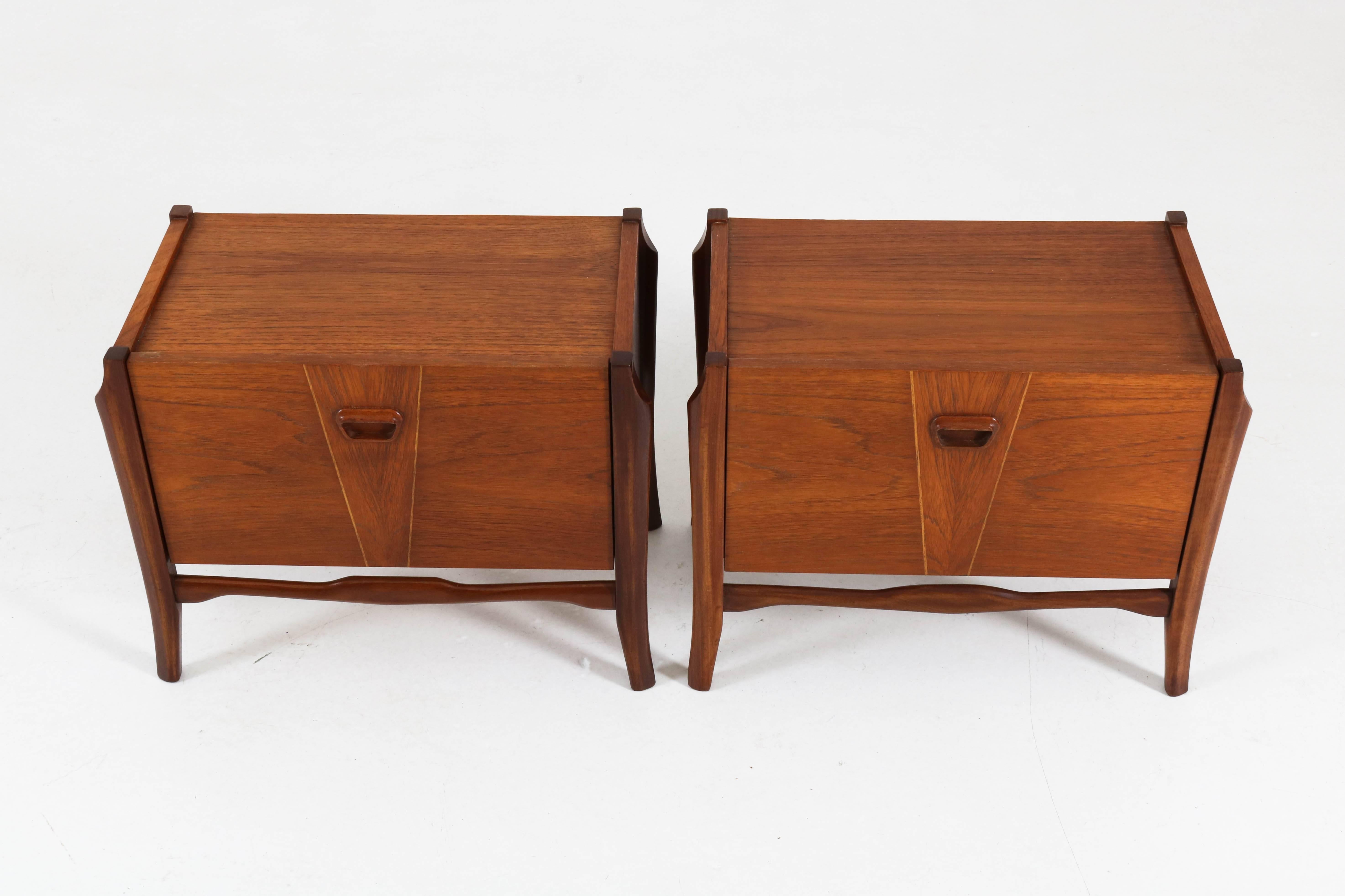 Pair of Teak Dutch Mid-Century Modern Bedside Tables or Nightstands, 1960s 4