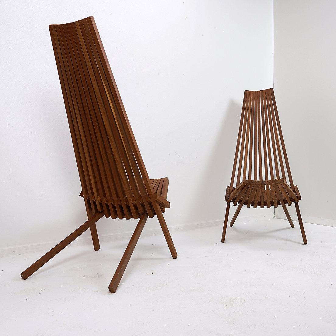 Pair of Teak Folding Chairs - indoor outdoor 7