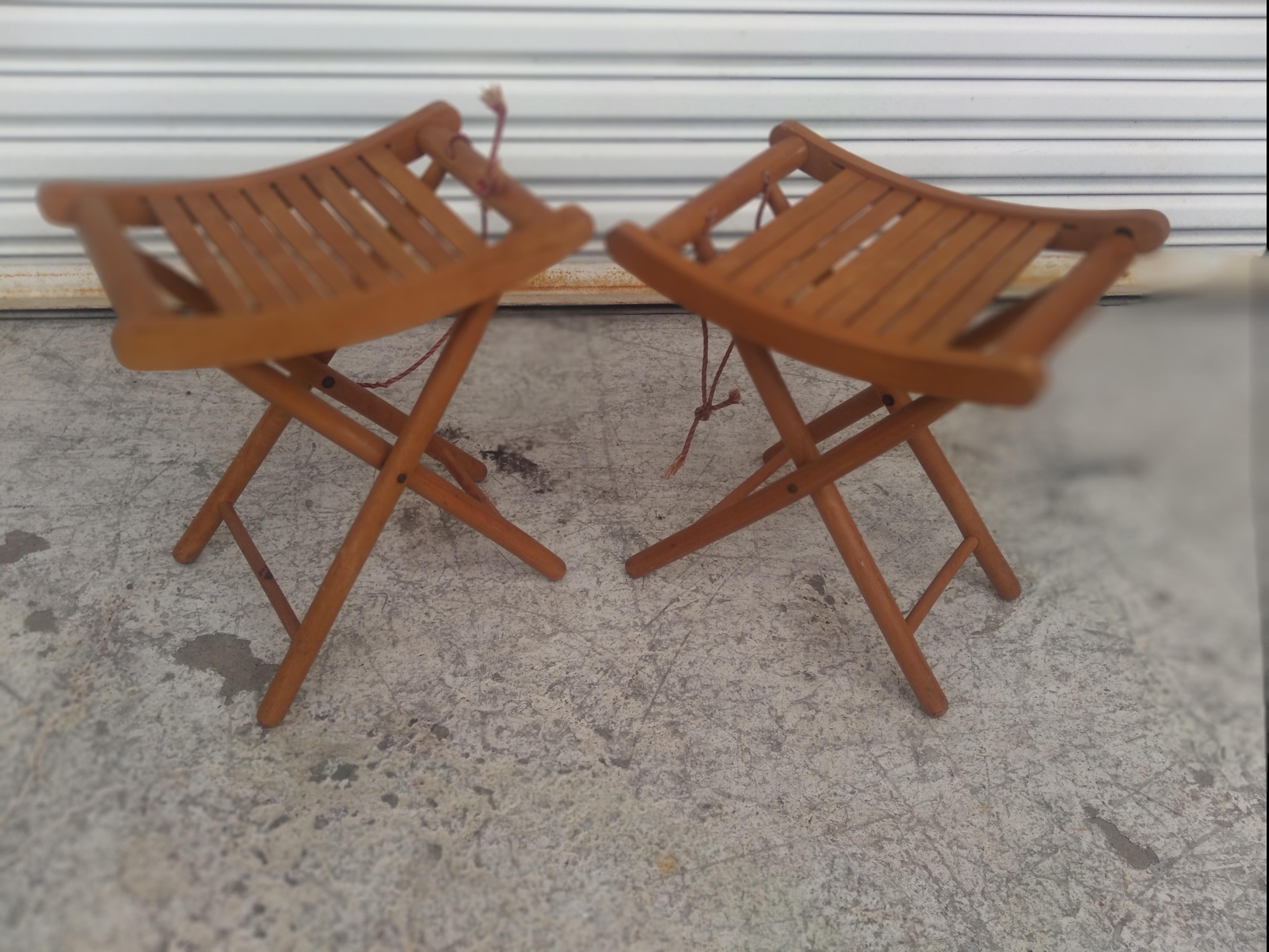 Pair of Teak Folding Stools by Nevco of Yugoslavia In Good Condition For Sale In Pasadena, TX