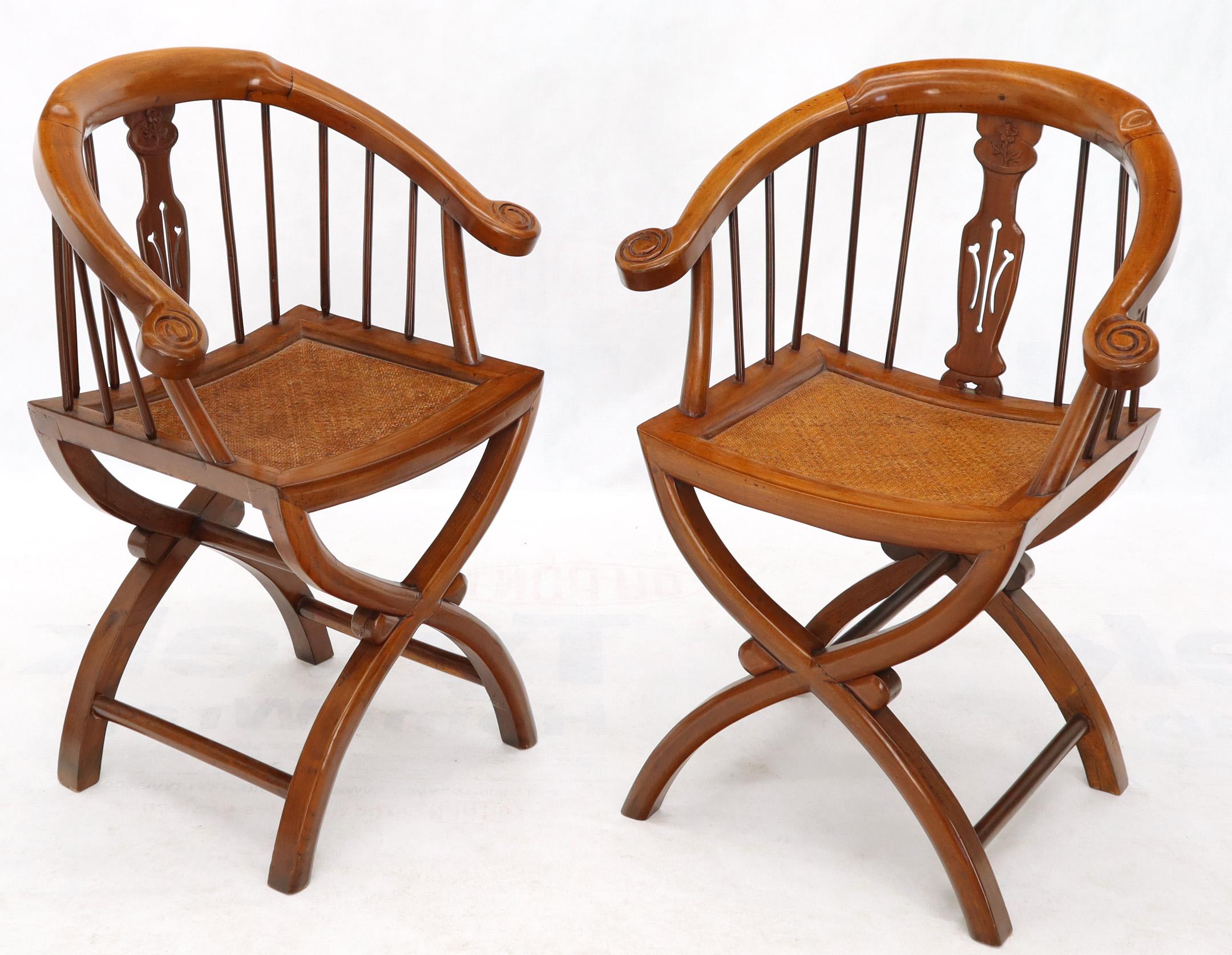 Mid-Century Modern Pair of Teak Horseshoe Barrel Back Lounge Chairs For Sale