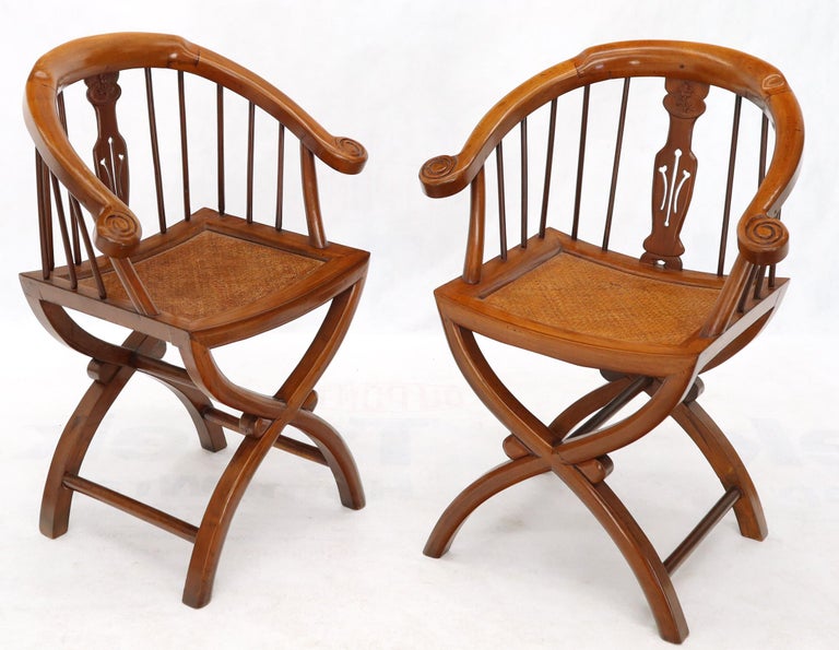 Pair of Teak Horseshoe Back Lounge Chairs For Sale at 1stDibs