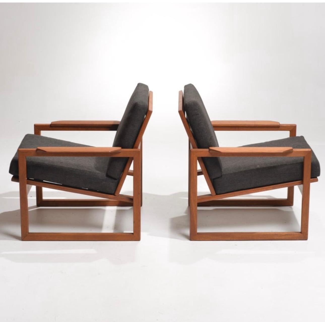 Pair of Teak Lounge Chairs by Sven Ellekaer for Komfort, Denmark, 1960s Danés en venta